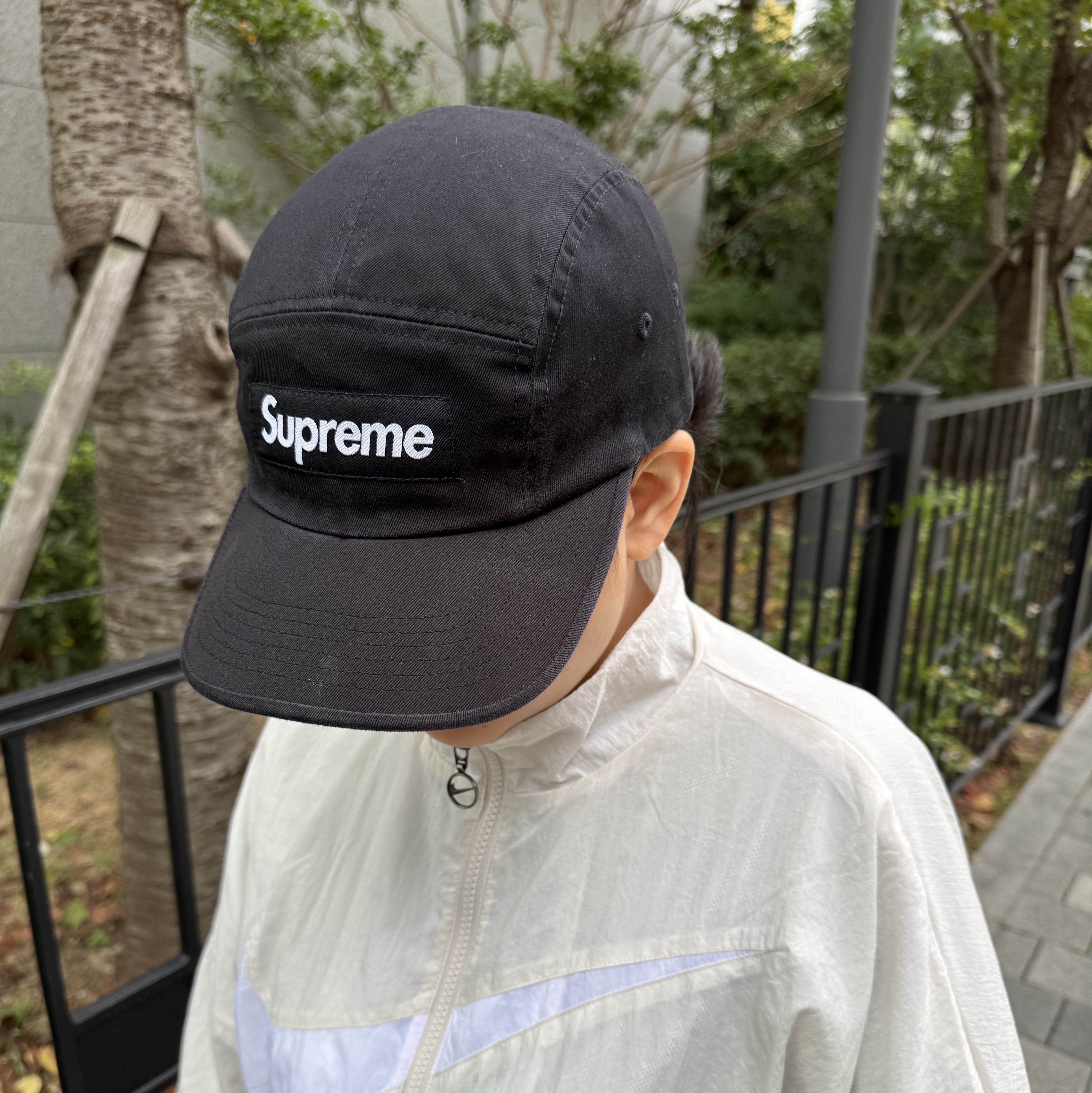 Supreme Washed Chino Twill Camp Cap Green - 24FW, Supreme Washed Chino Twill Camp Cap Black 착용 스타일 - 2