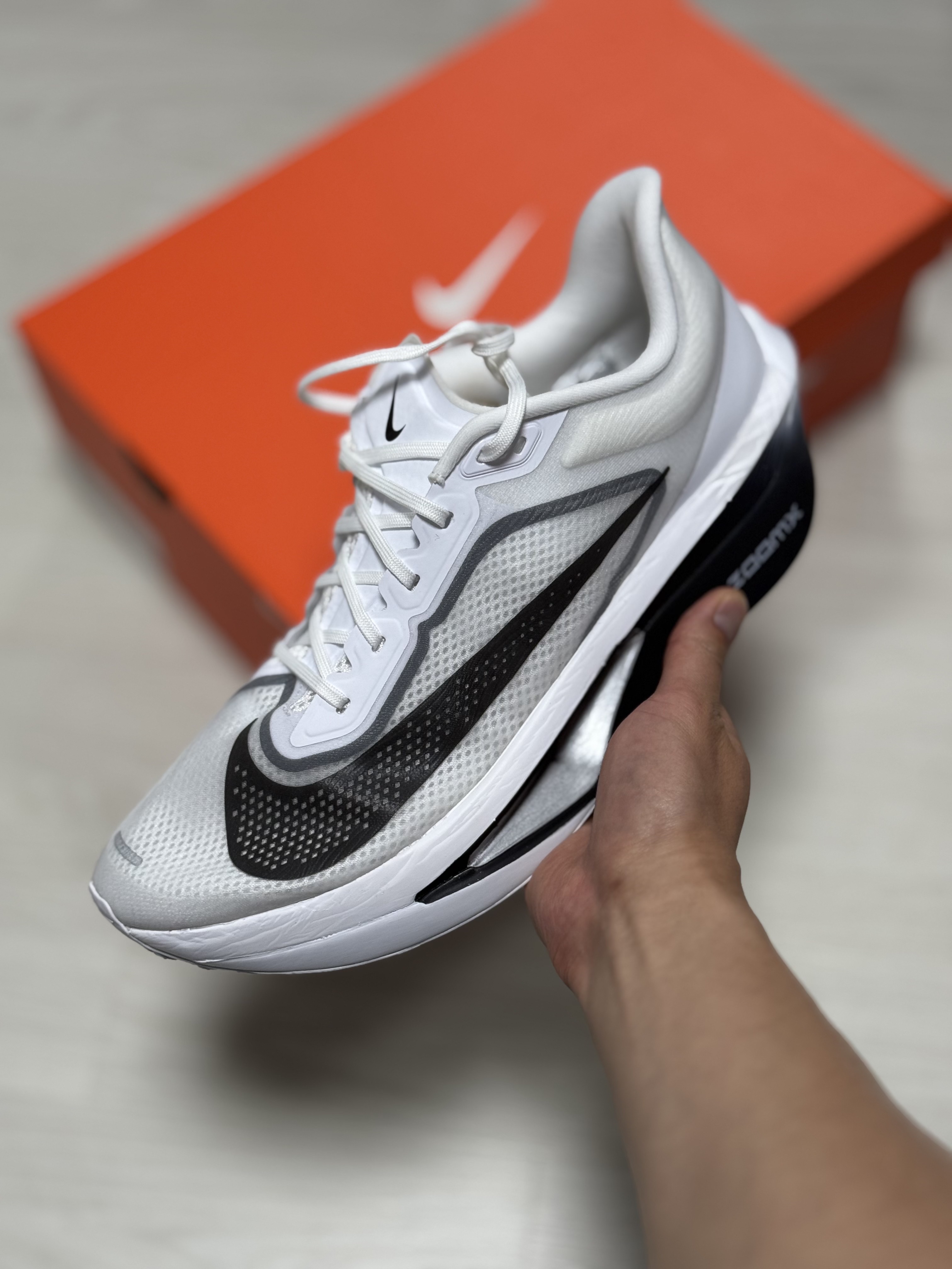 Nike Zoom Fly 6 White Smoke Grey 착용 스타일