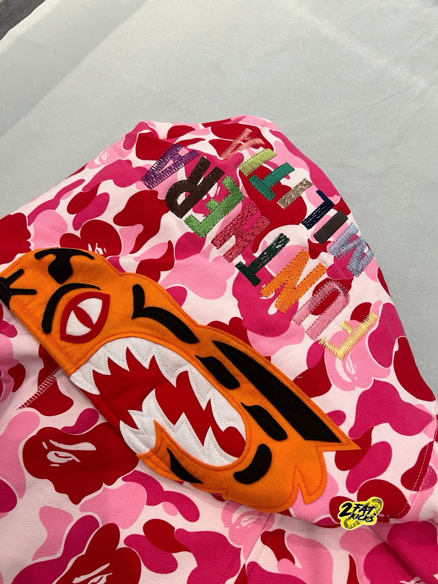 BAPE ABC Camo Tiger Full Zip Hoodie Army Green, BAPE ABC Camo Tiger Full Zip Hoodie Pink 착용 스타일 - 8