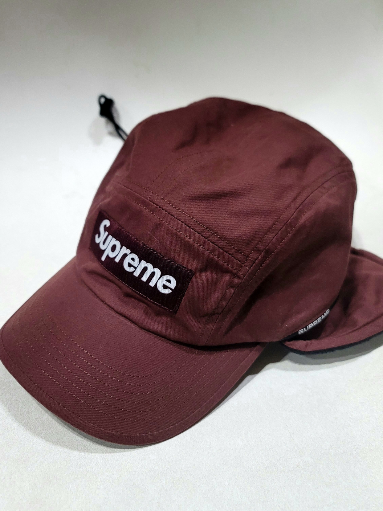 Supreme Packable Earflap Camp Cap Burgundy - 22FW 착용 스타일