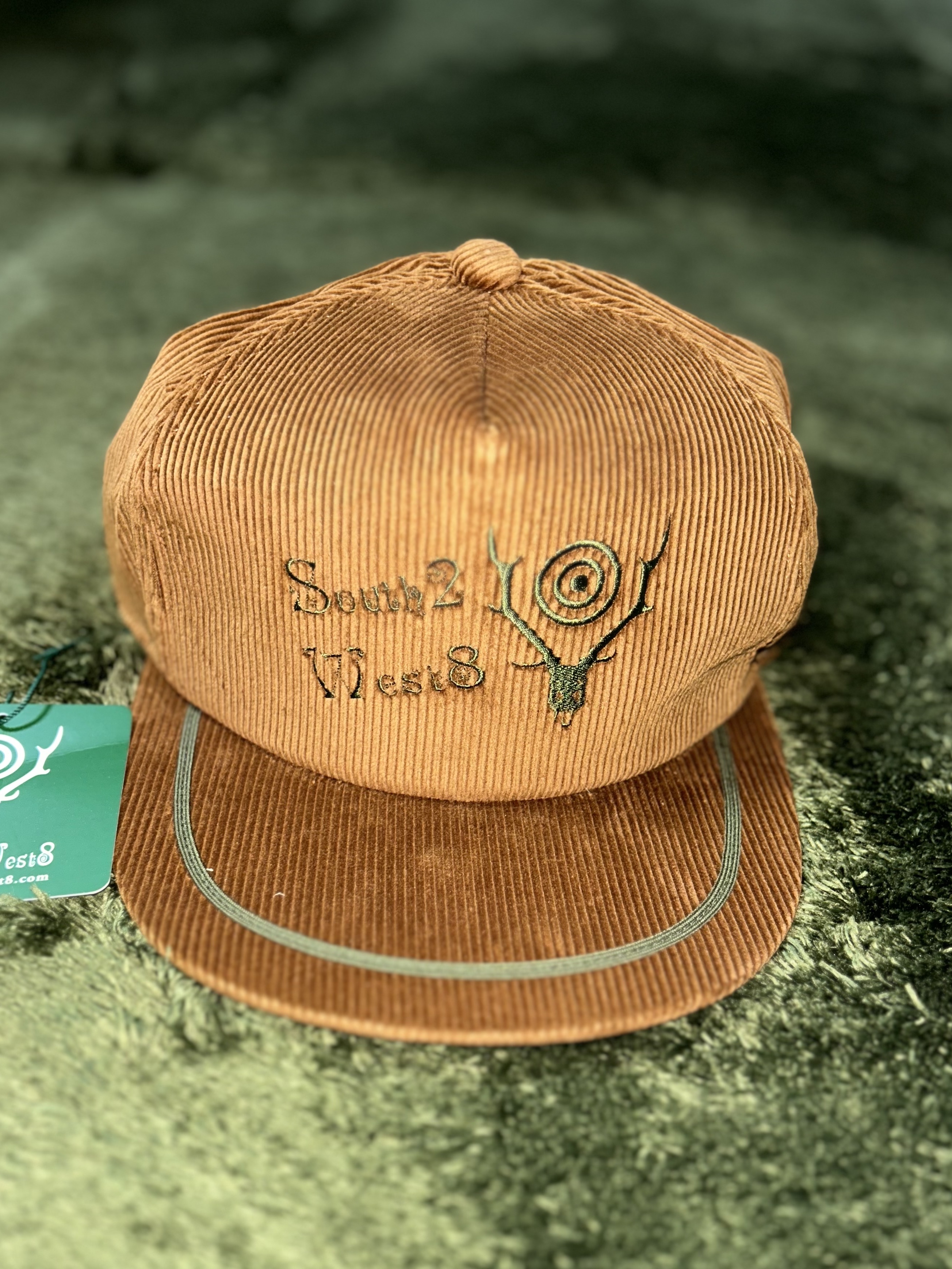 South2 West8 Corduroy Trucker Hat Brown 착용 스타일 - 1