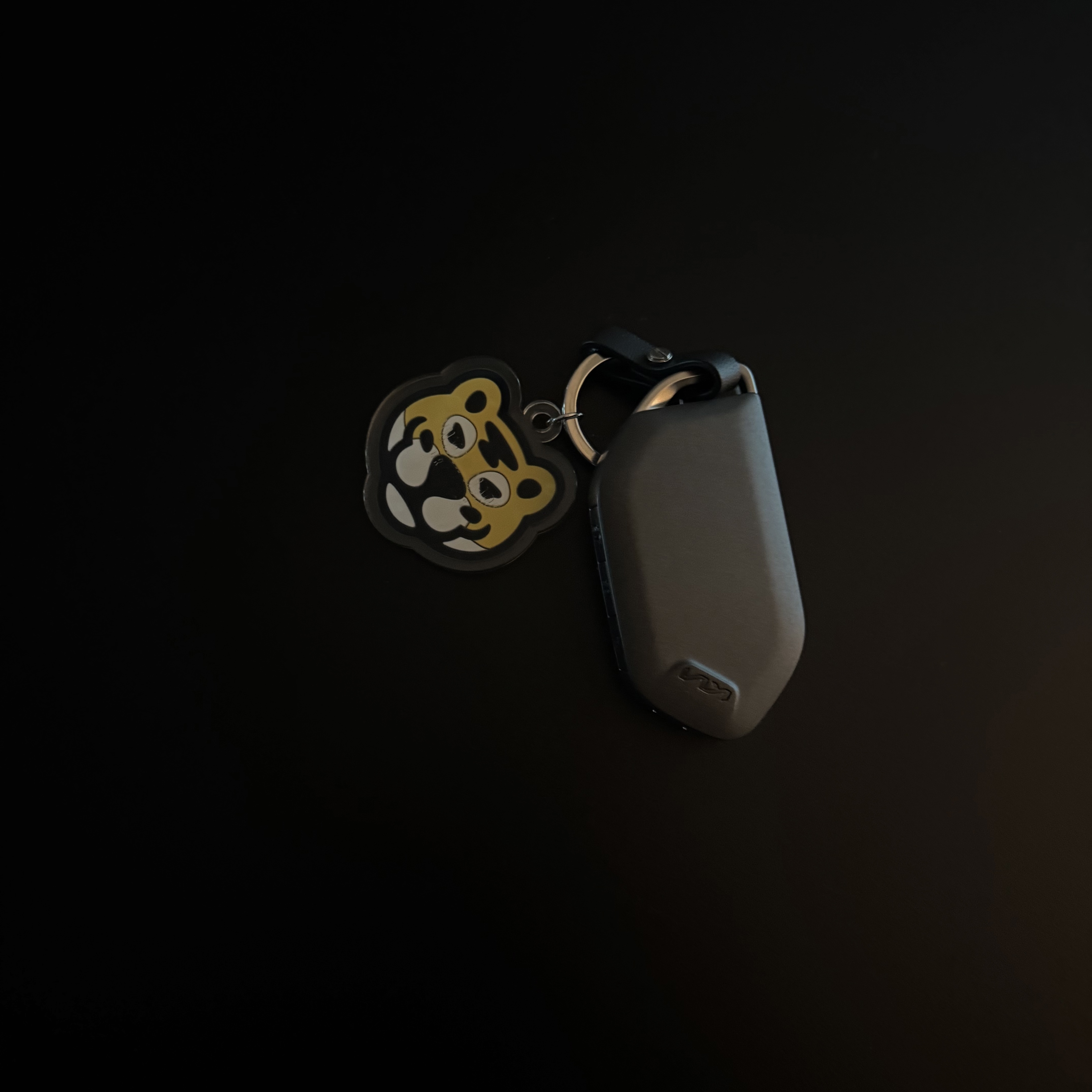 Human Made Acrylic Animal Keyring Yellow 착용 스타일