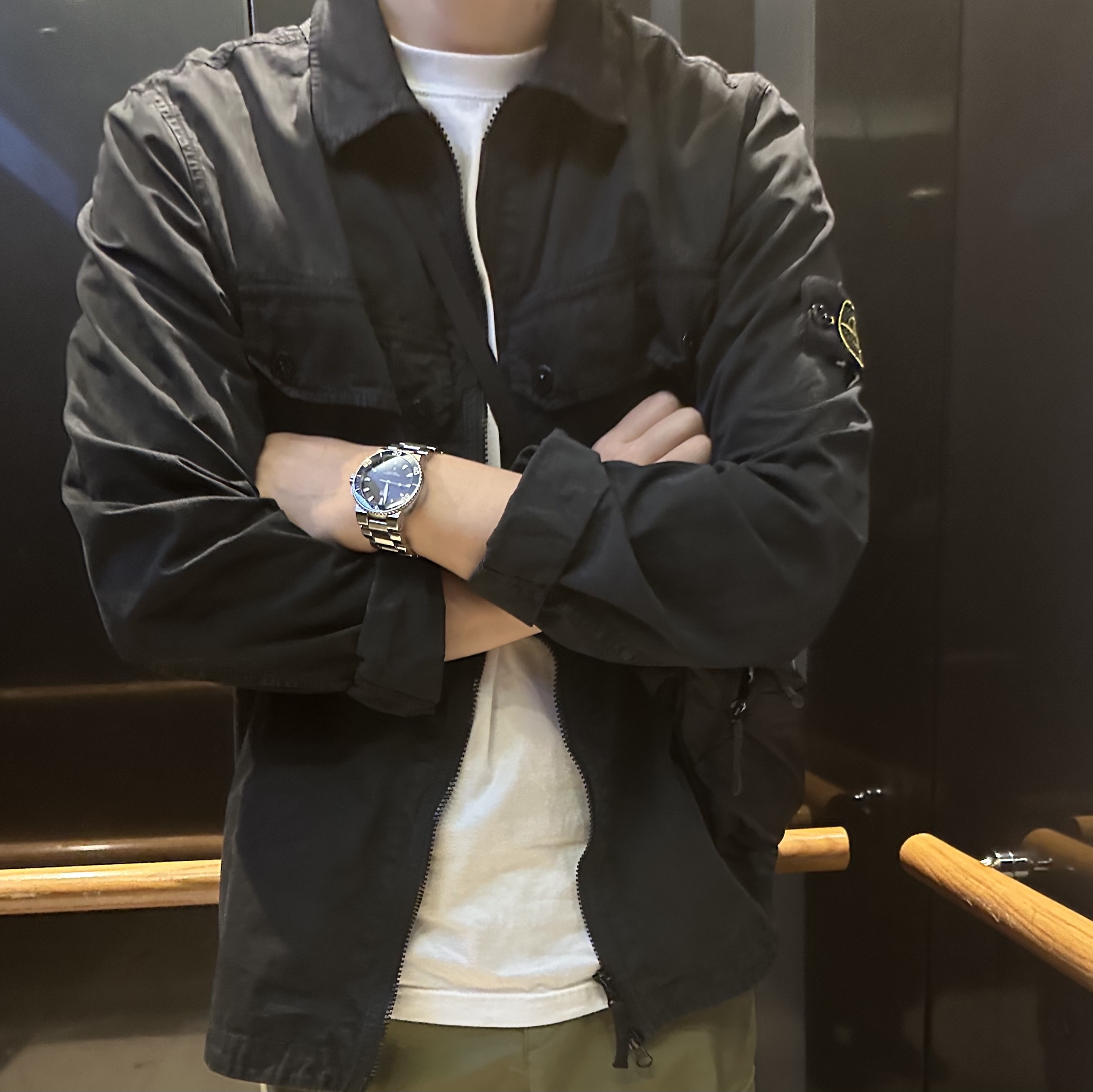 Stone Island 102WN Brushed Organic Cotton Overshirt Black - 23FW 착용 스타일