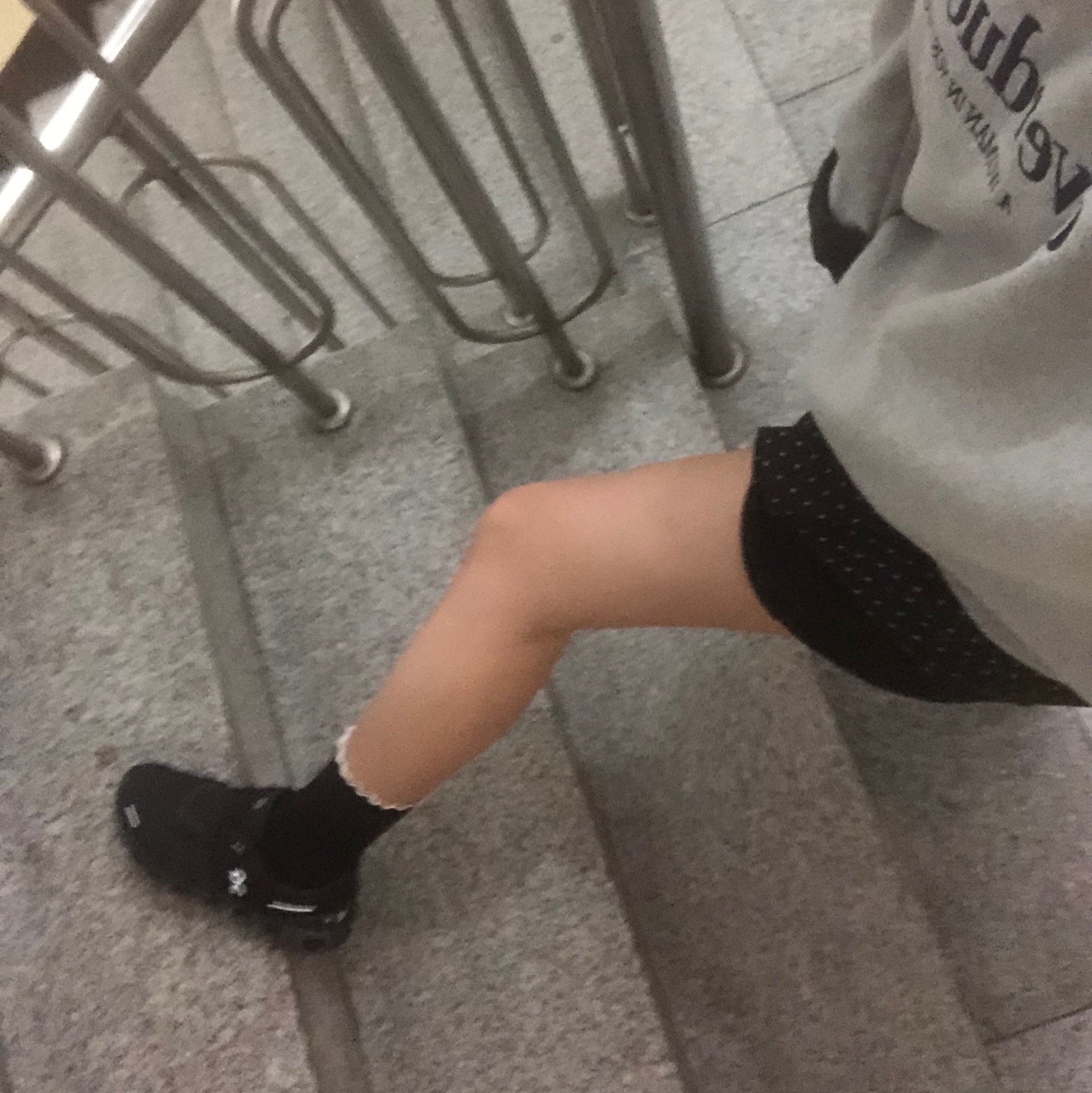 (W) On Running Cloud 5 All Black 착용 스타일 - 2