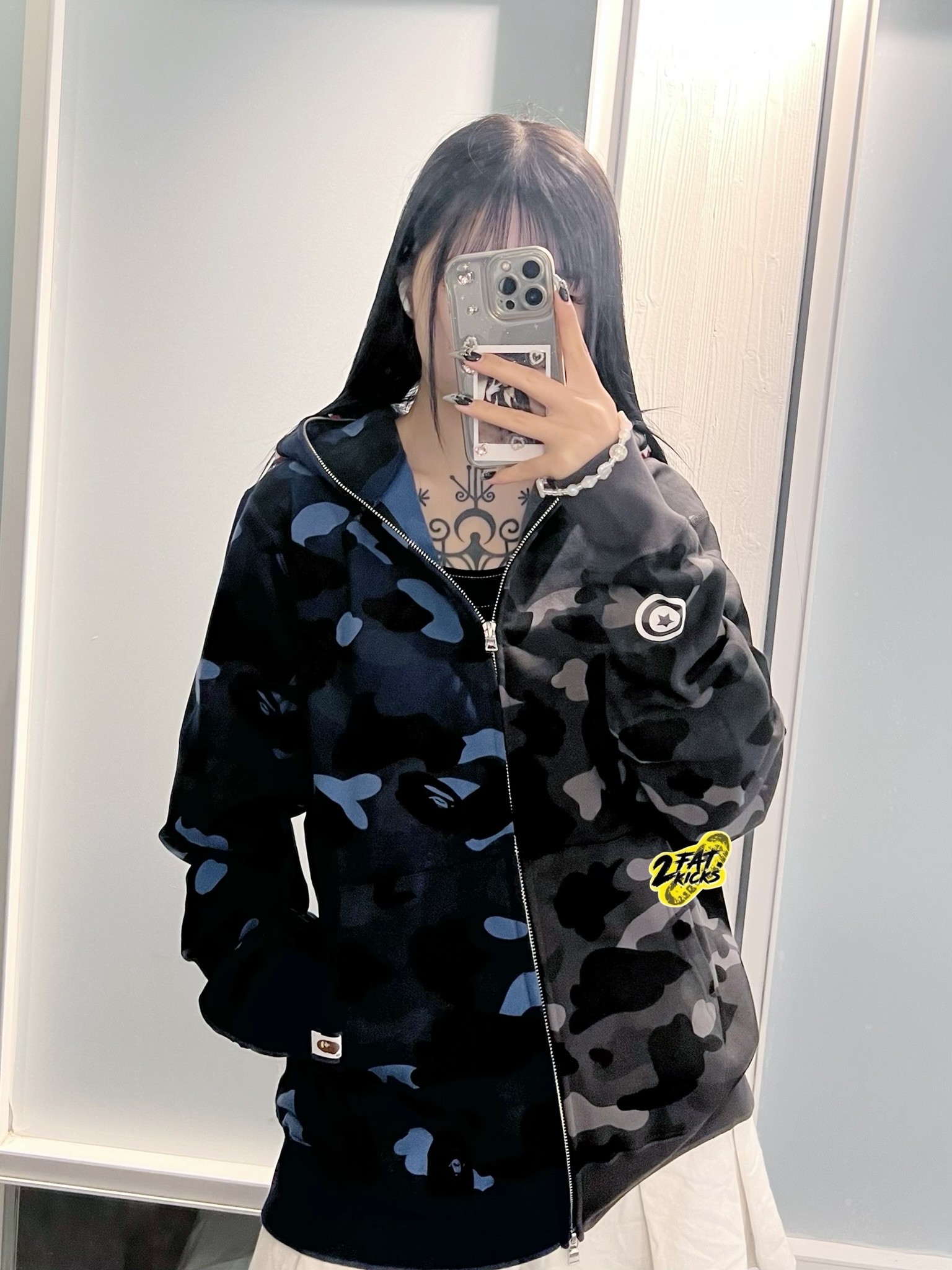 BAPE Color Camo Separate Shark Full Zip Hoodie Black Navy, BAPE Color Camo Separate Shark Full Zip Hoodie Navy Puple 착용 스타일 - 6
