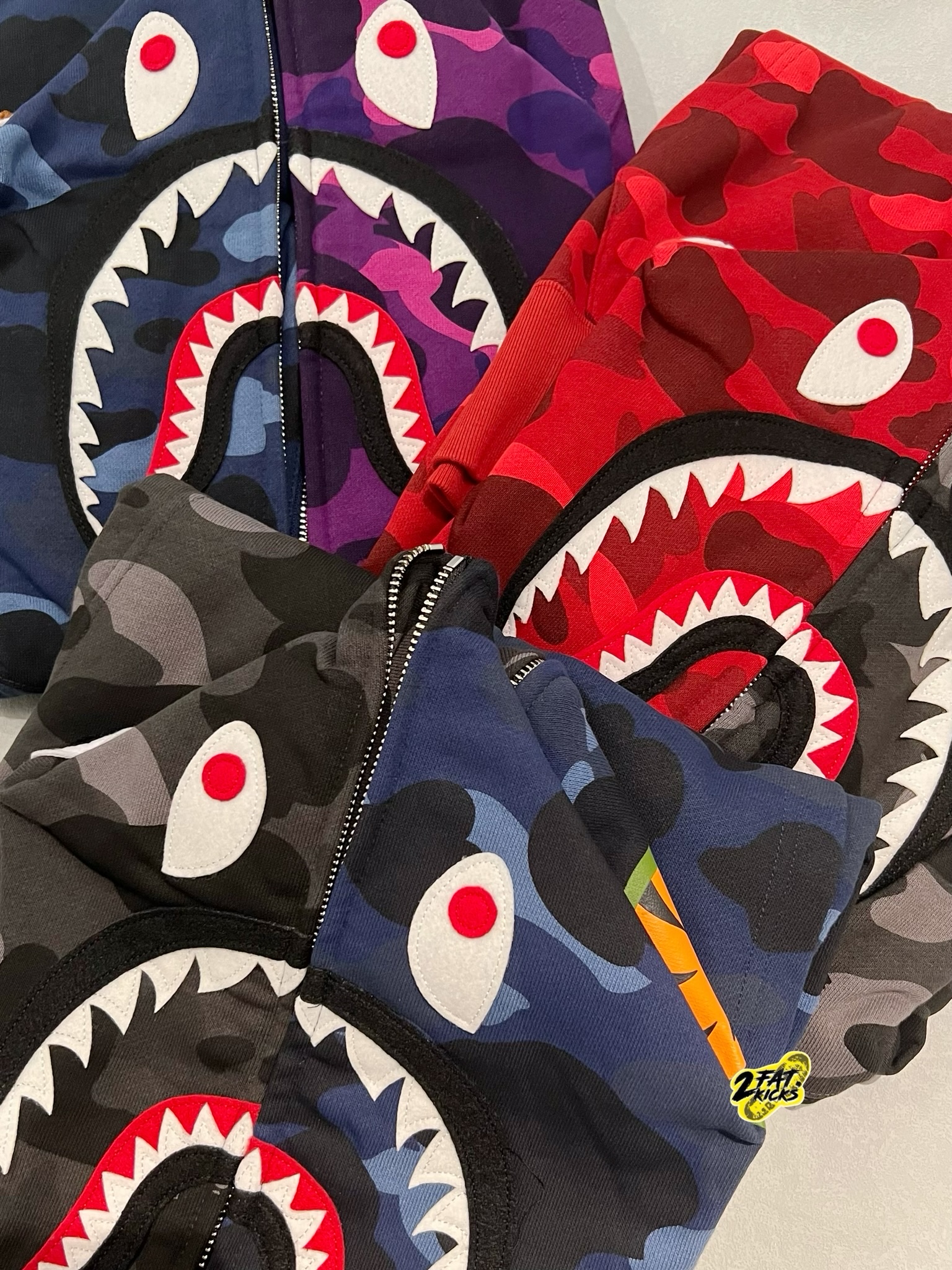 BAPE Color Camo Separate Shark Full Zip Hoodie Black Navy, BAPE Color Camo Separate Shark Full Zip Hoodie Navy Puple 착용 스타일 - 1
