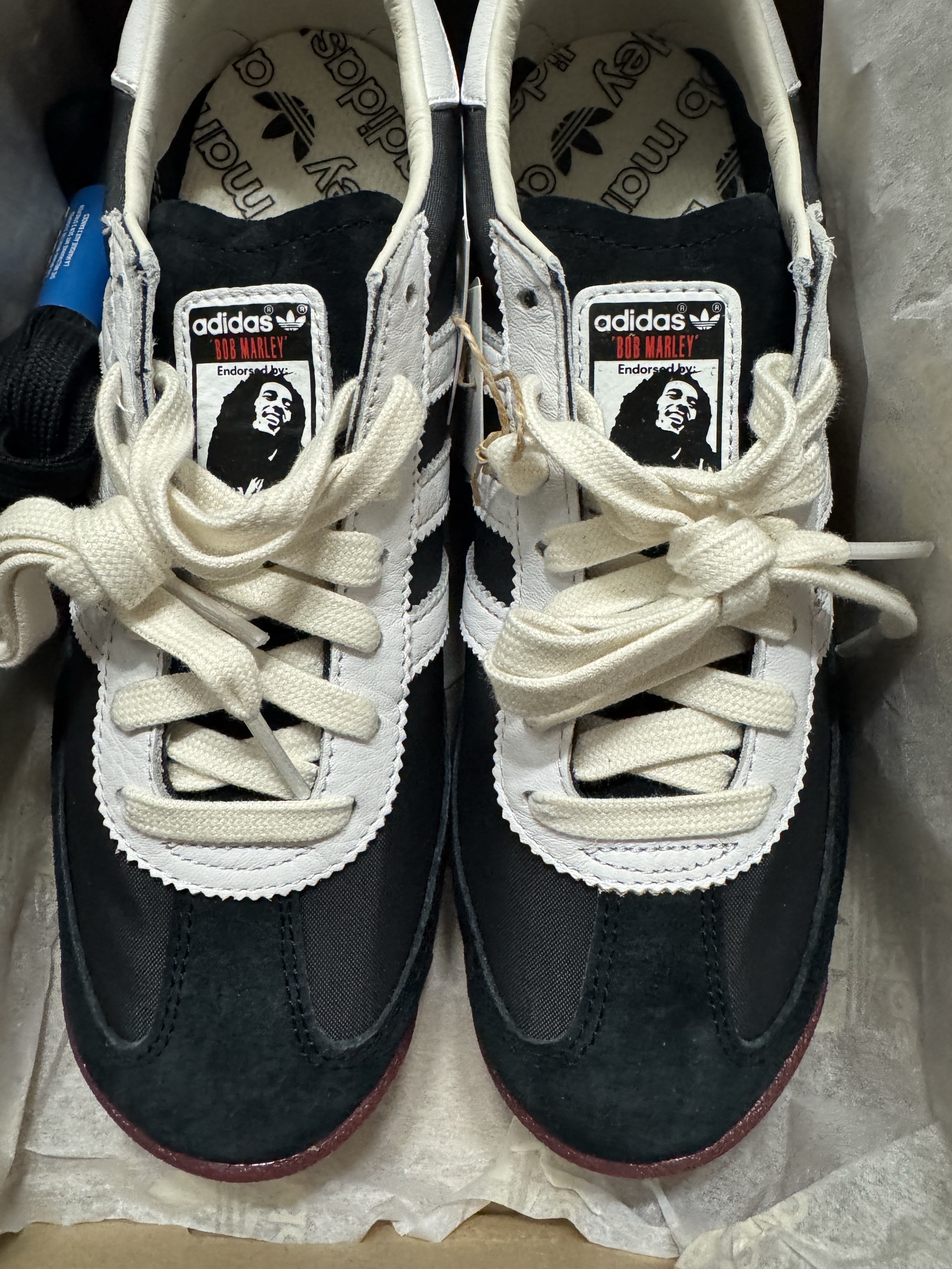 Adidas x Wales Bonner SL 72 Knit Brown, Nike Brazil 1998 Reissue Soccer Replica Track Jacket White (FZ6681-100) 착용 스타일 - 9