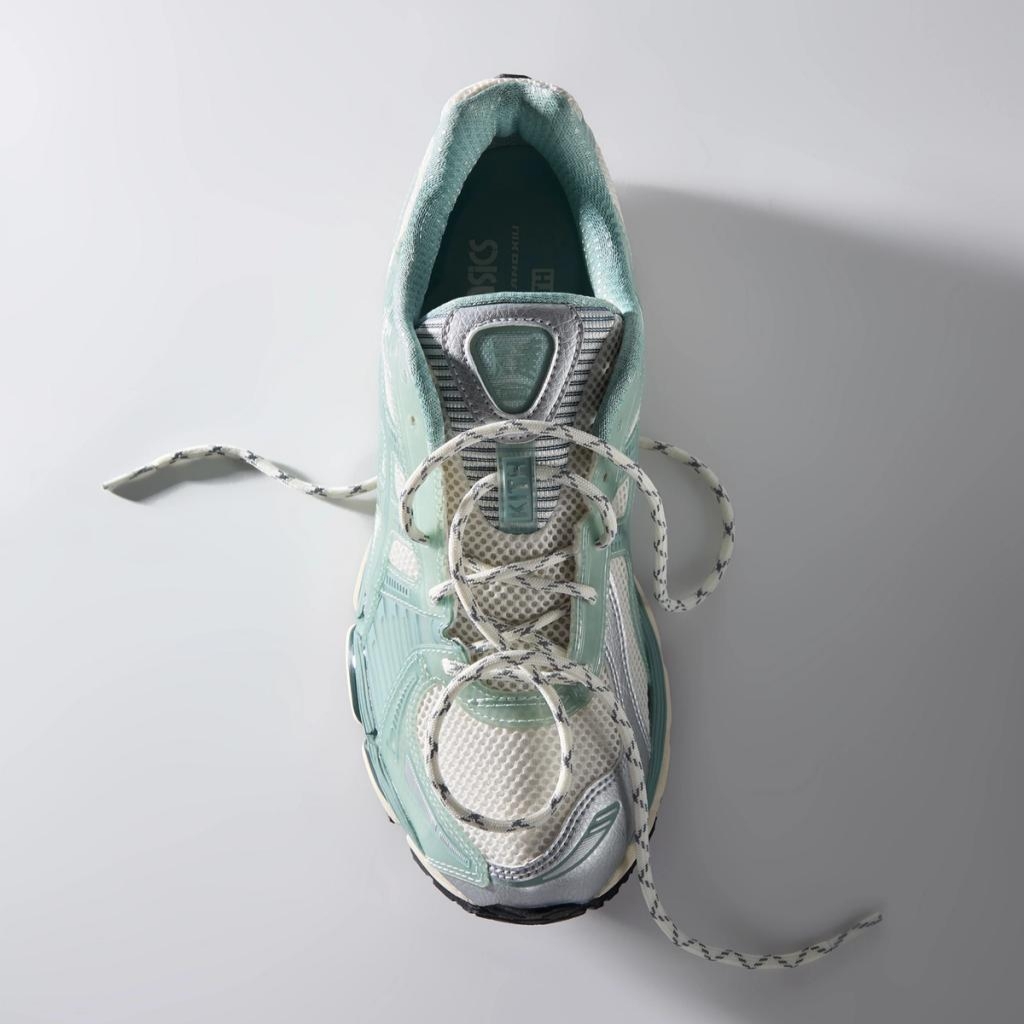 Asics x Ronnie Fieg Gel-Kayano 12.1 Cream Sage 착용 스타일
