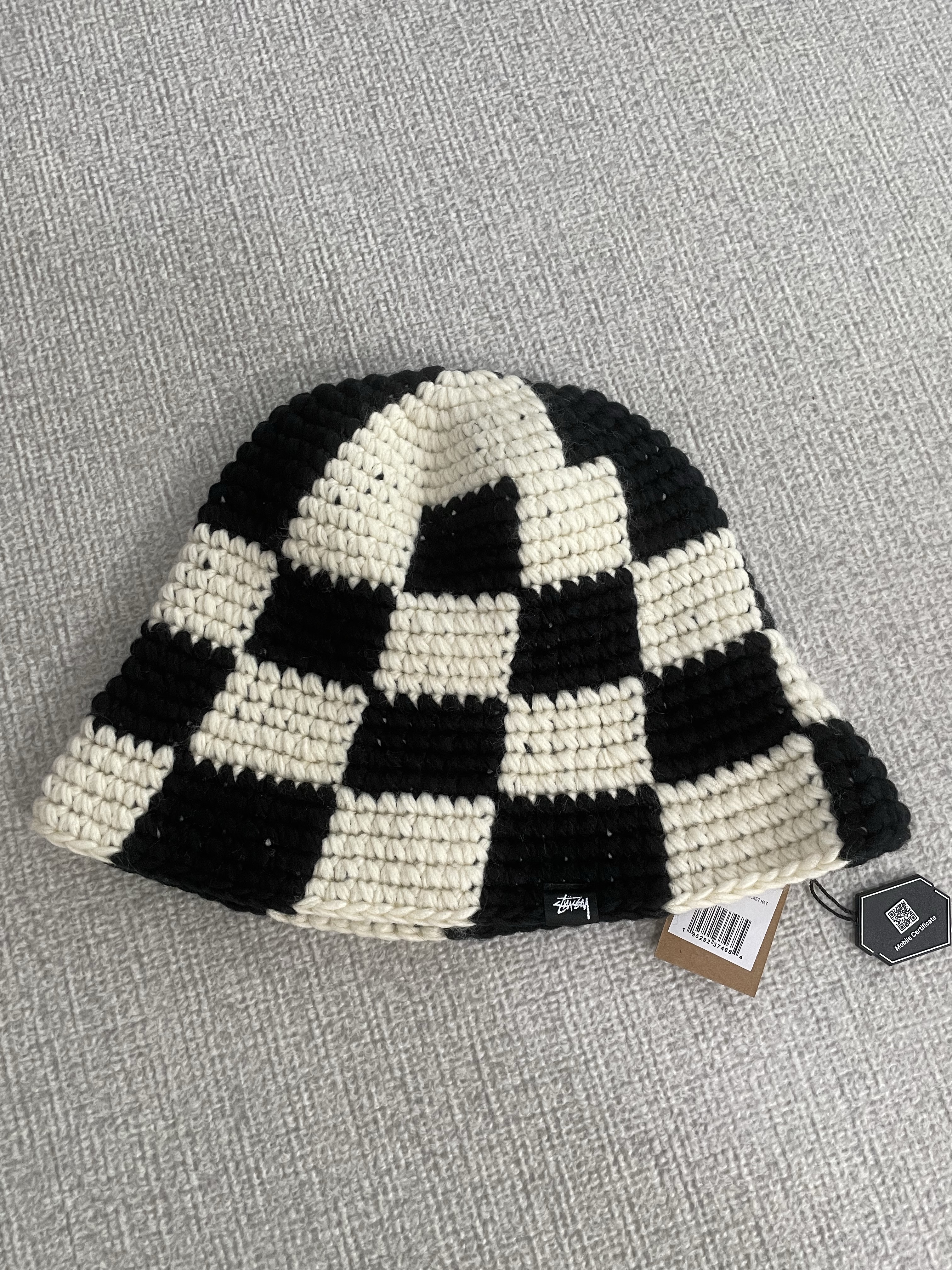 Stussy Checker Knit Bucket Hat Black 착용 스타일
