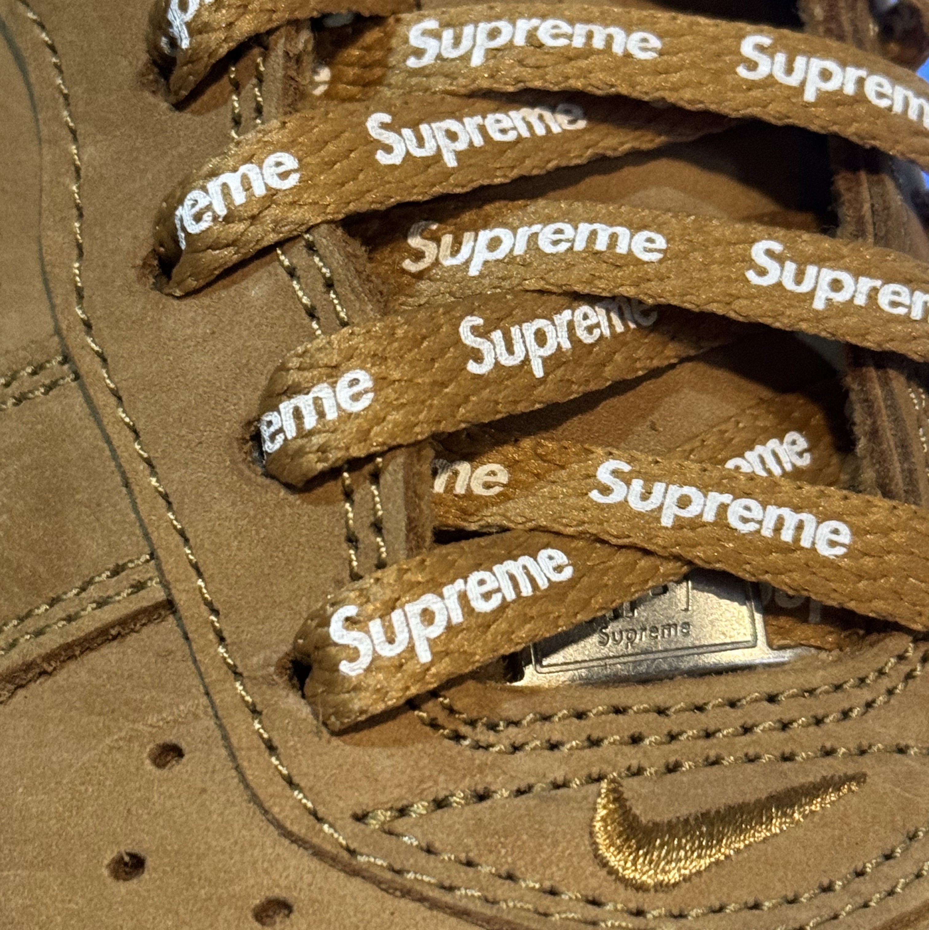 Nike x Supreme Air Force 1 Low Flax 착용 스타일