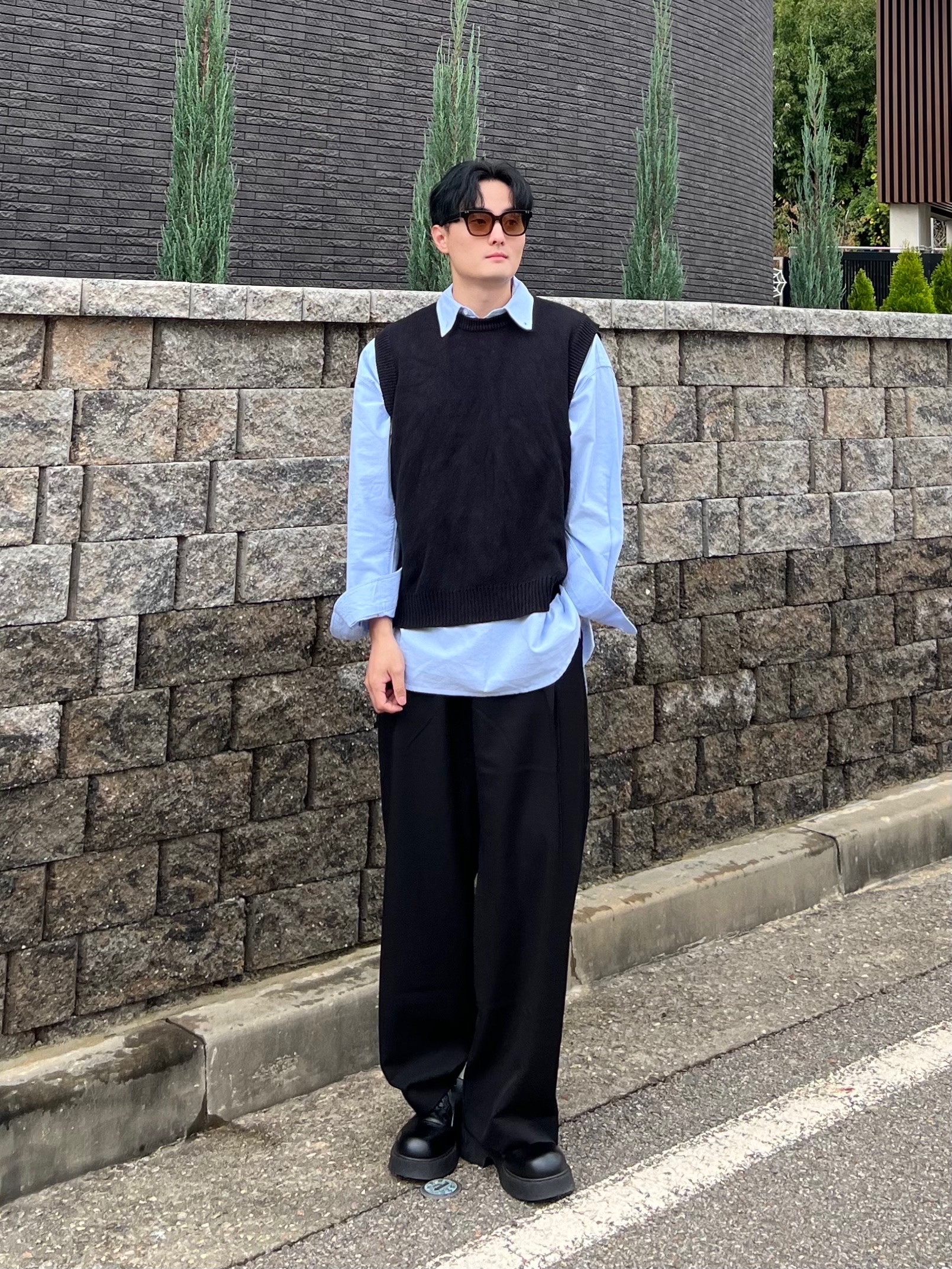 Nocle Reed Wool Slacks Black 착용 스타일 - 4
