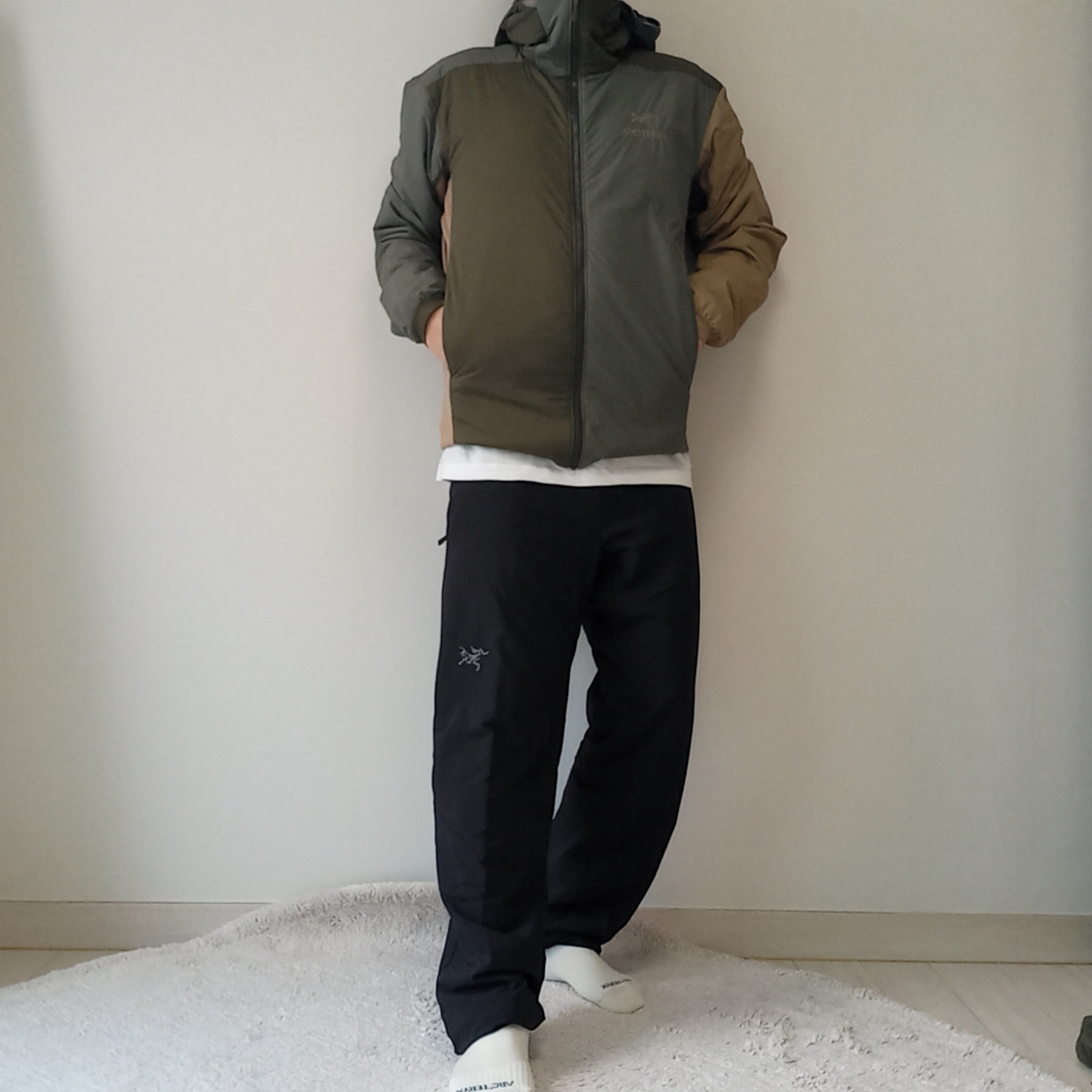 Arc'teryx Small Bird Cap Black, Arc'teryx Atom LT Hoody Tatsu Forage 착용 스타일 - 3