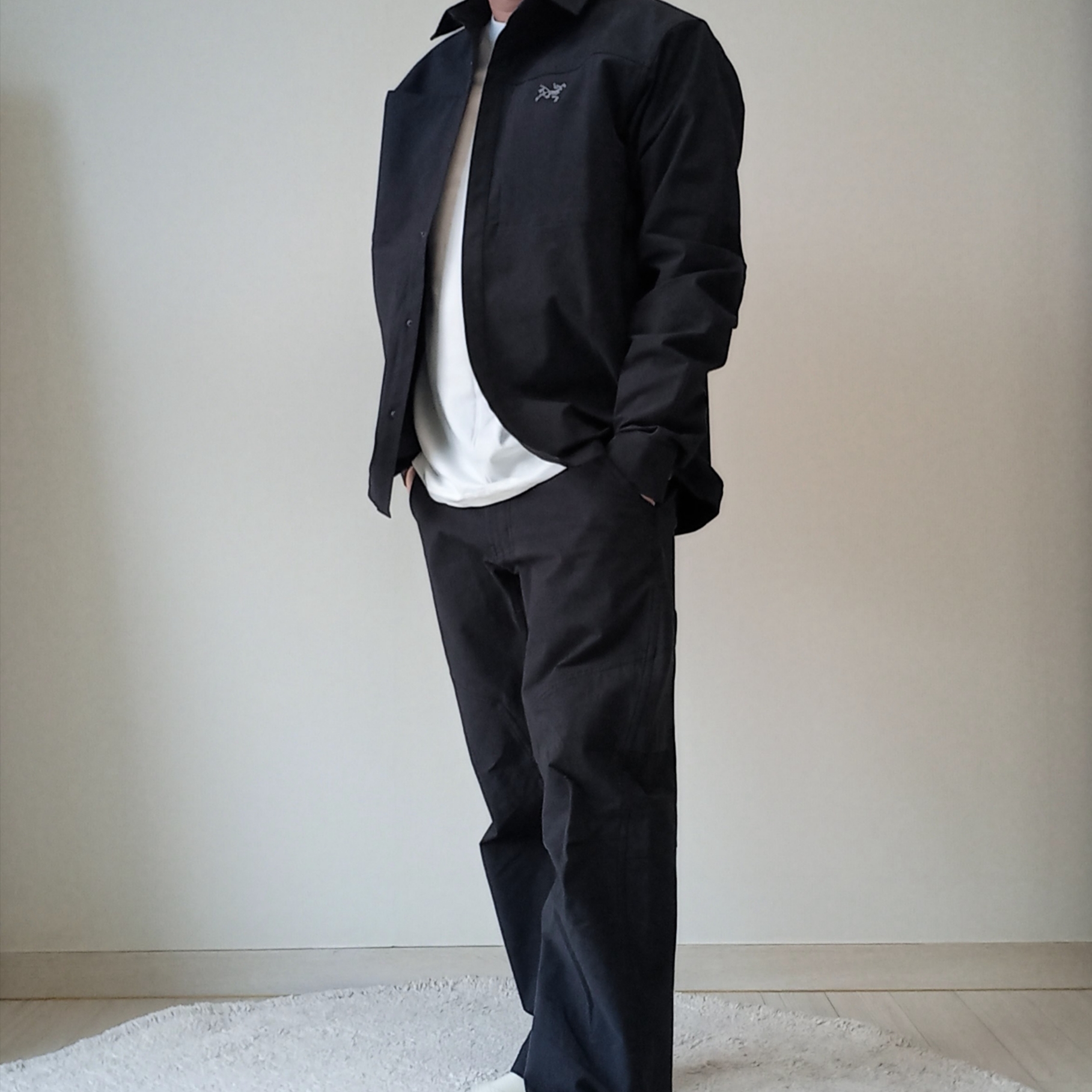 Arc'teryx Small Bird Cap Black, Arc'teryx Arc'Multi Bird Logo LS T-Shirt White Light 착용 스타일 - 7