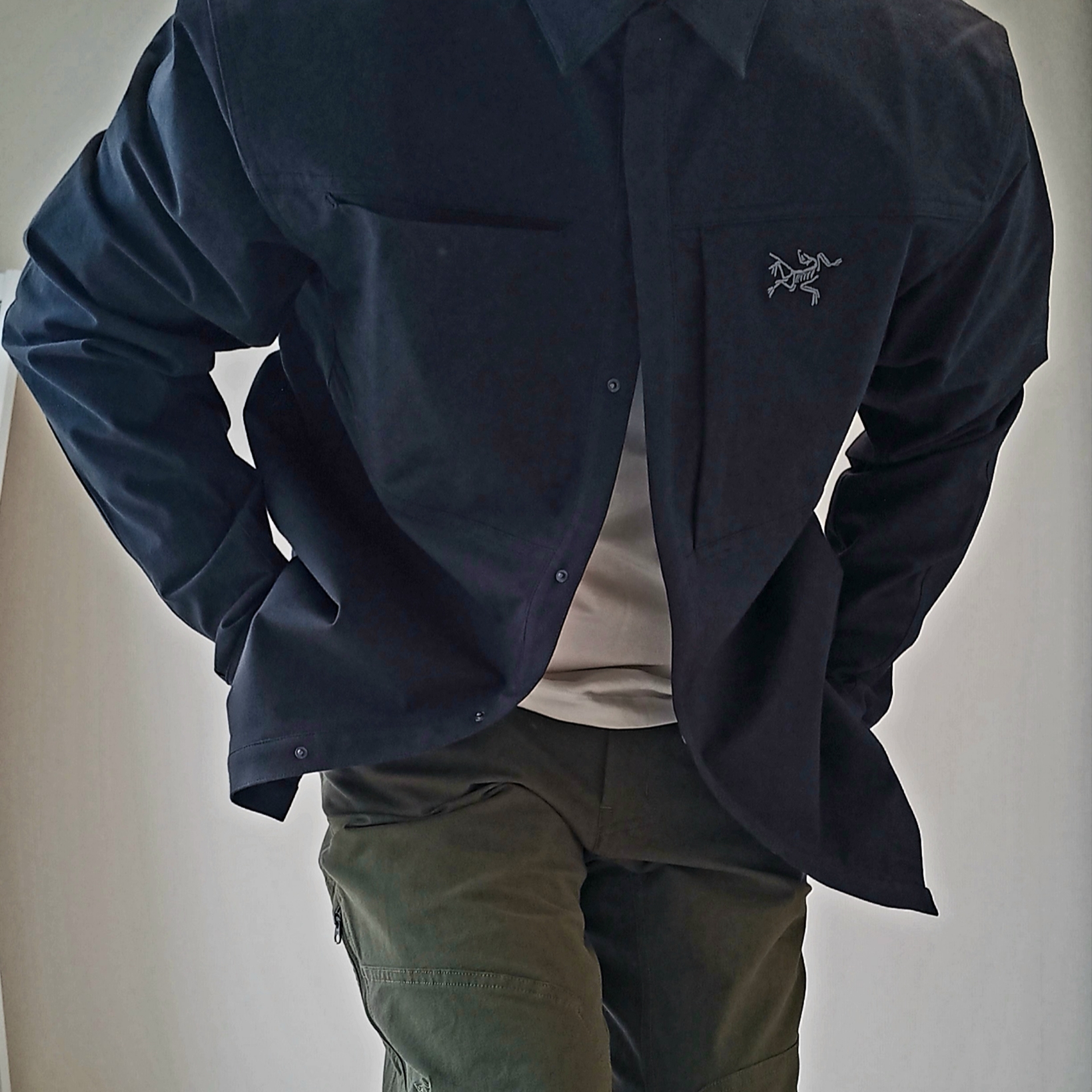 Arc'teryx Small Bird Cap Black, Arc'teryx Cronin Cotton Pants Tatsu 착용 스타일 - 5