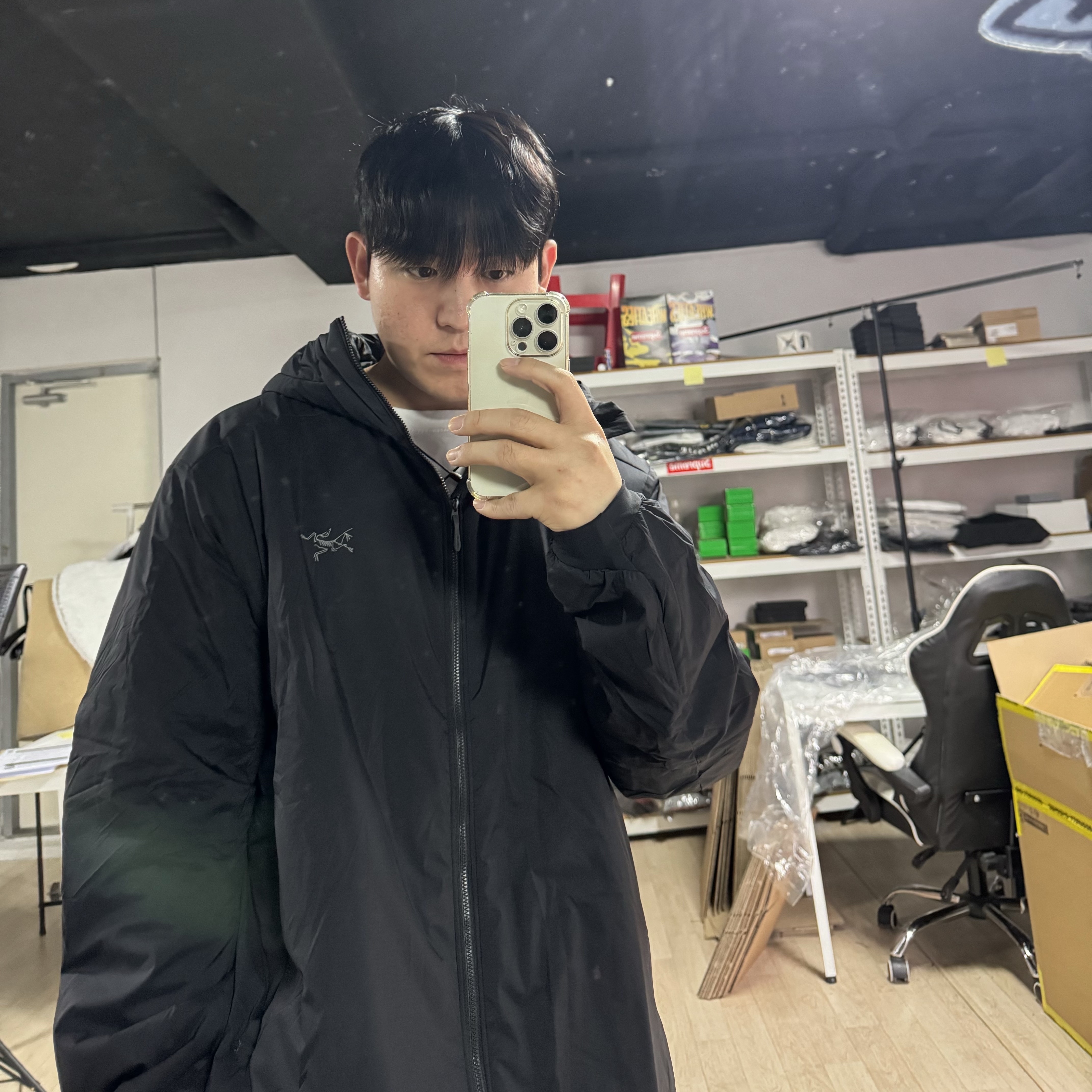 Arc'teryx Atom Heavyweight Hoody Black 착용 스타일