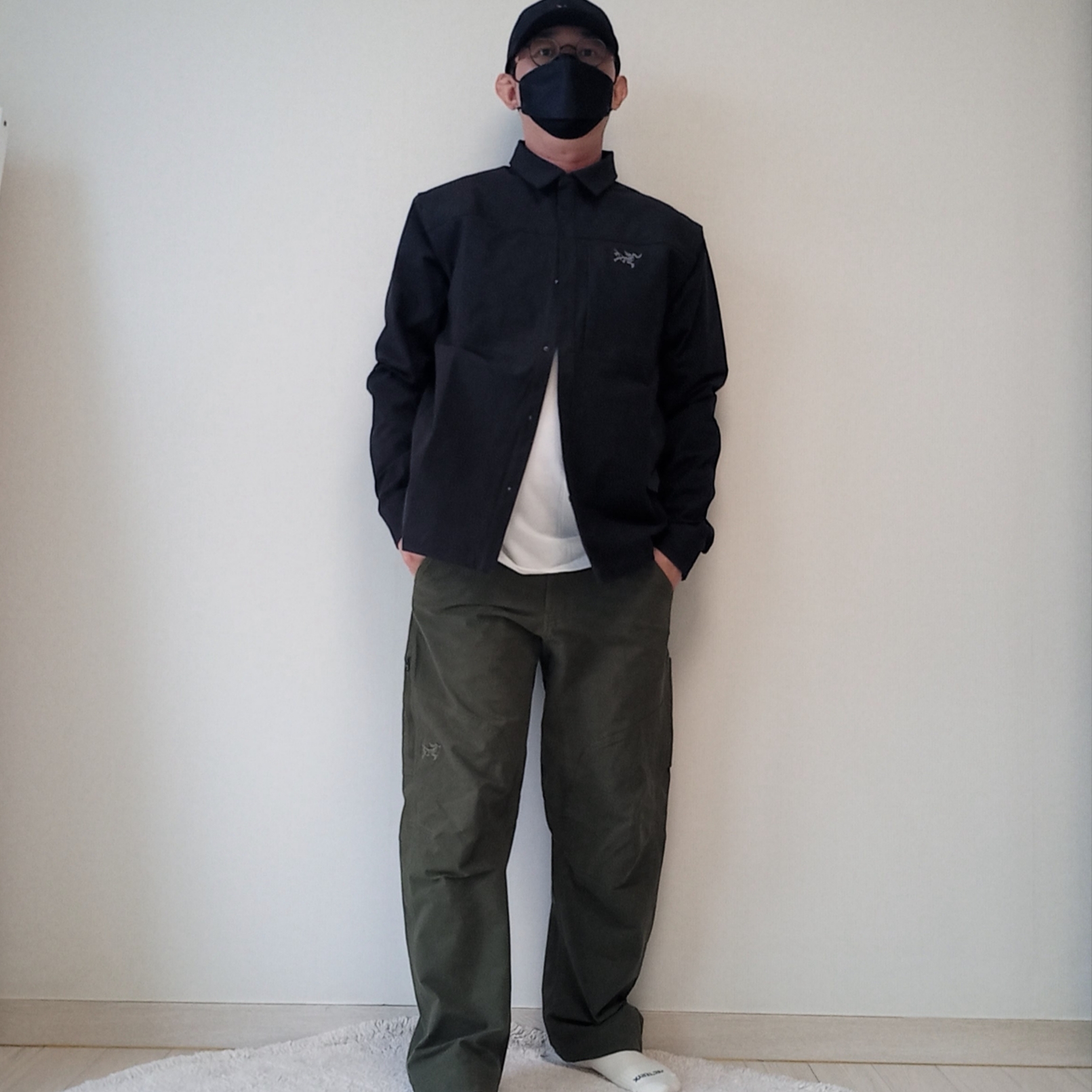 Arc'teryx Small Bird Cap Black, Arc'teryx Cronin Cotton Pants Tatsu 착용 스타일 - 2