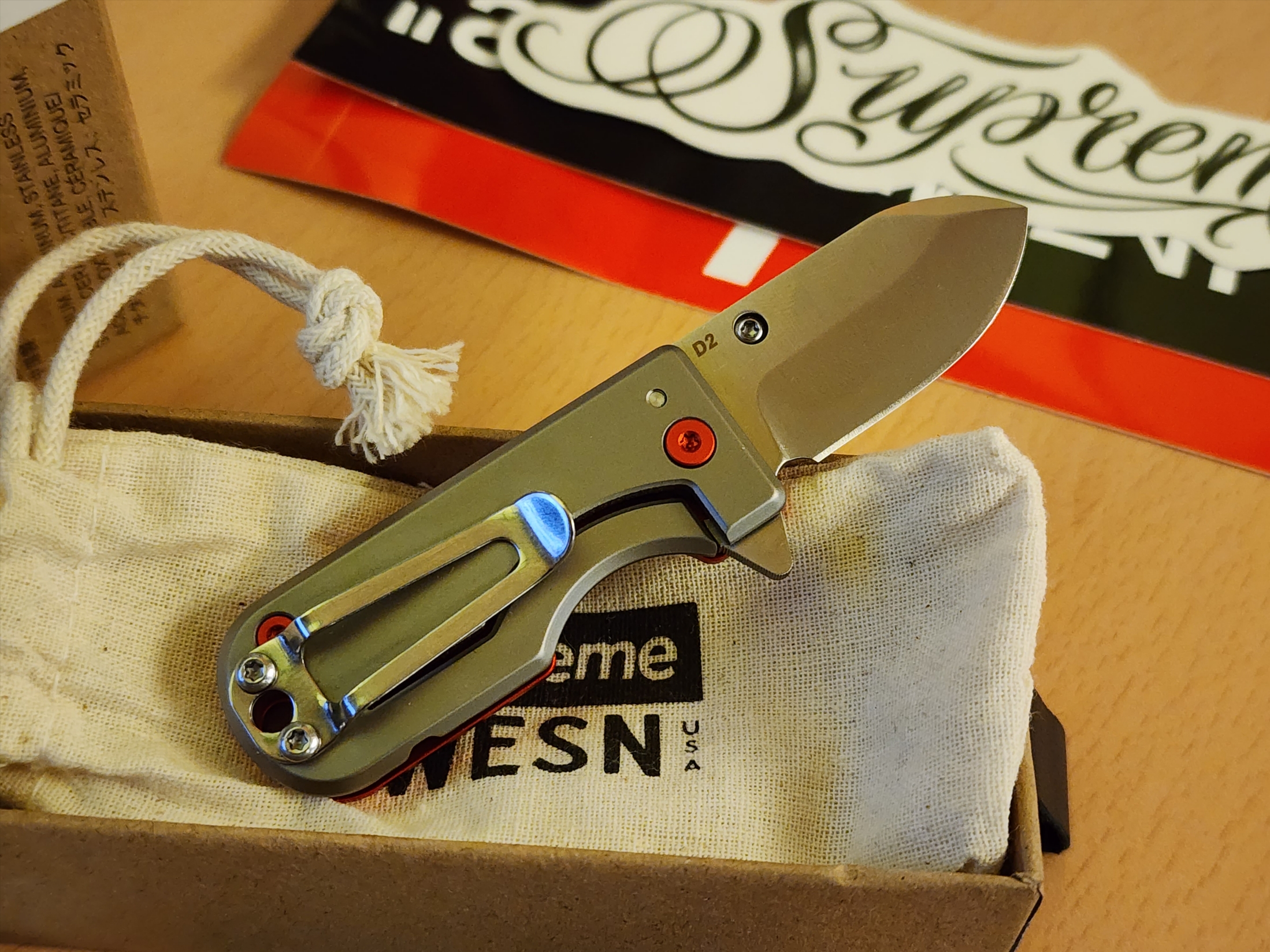Supreme x WESN Microblade Red - 24FW 착용 스타일 - 2