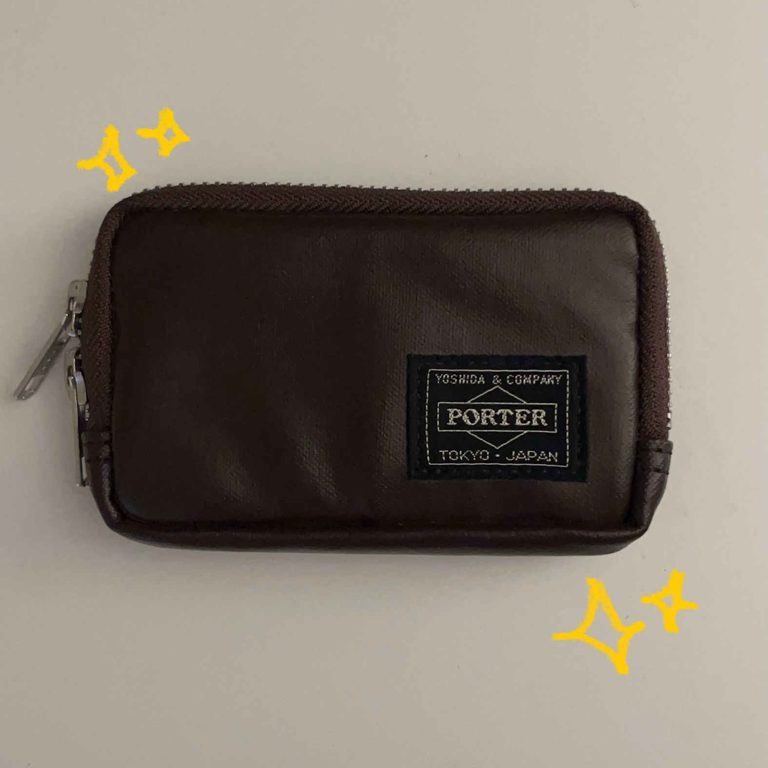 Porter Freestyle Multi Coin Case Brown 착용 스타일