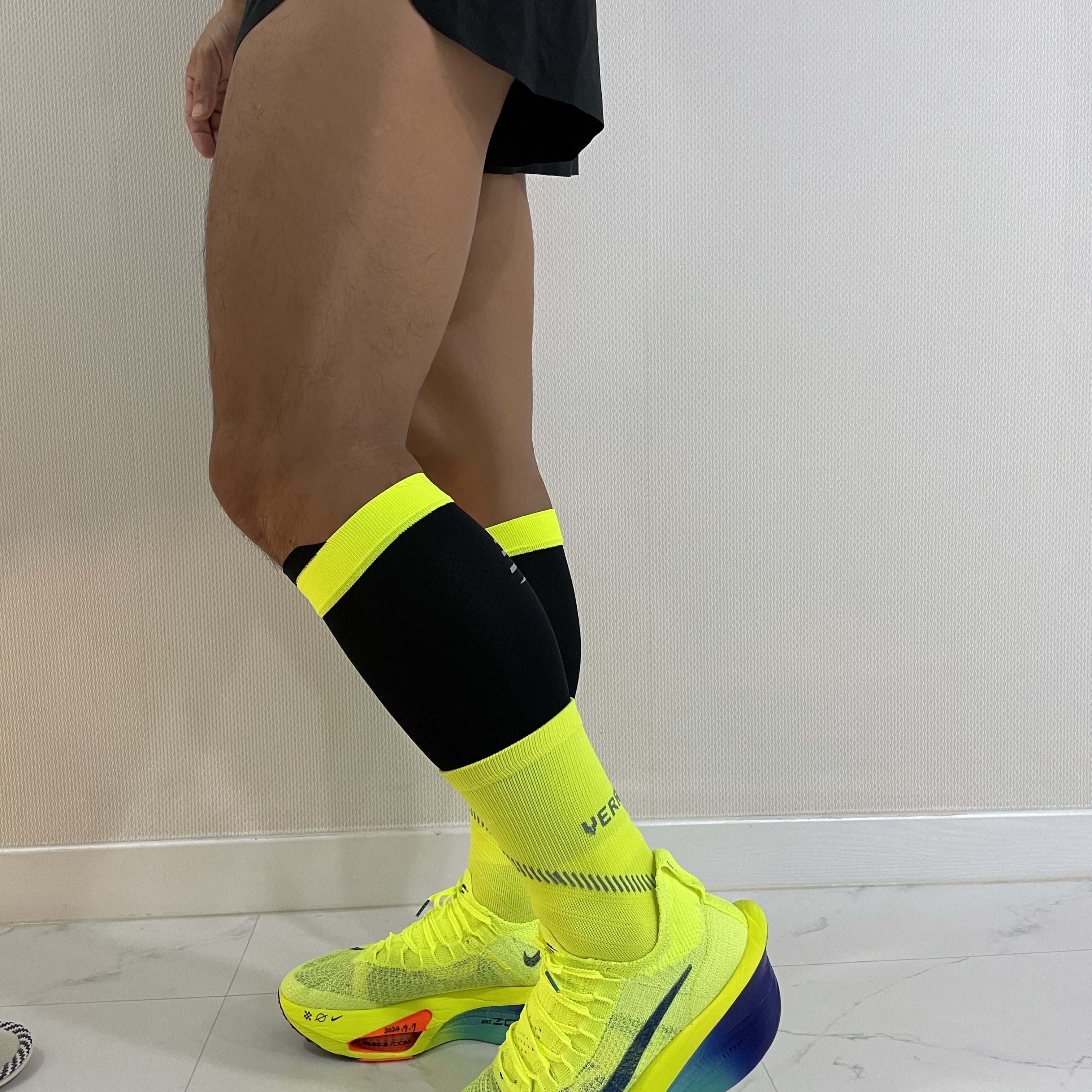 Nike Air Zoom Alphafly Next% 3 Volt 착용 스타일 - 3