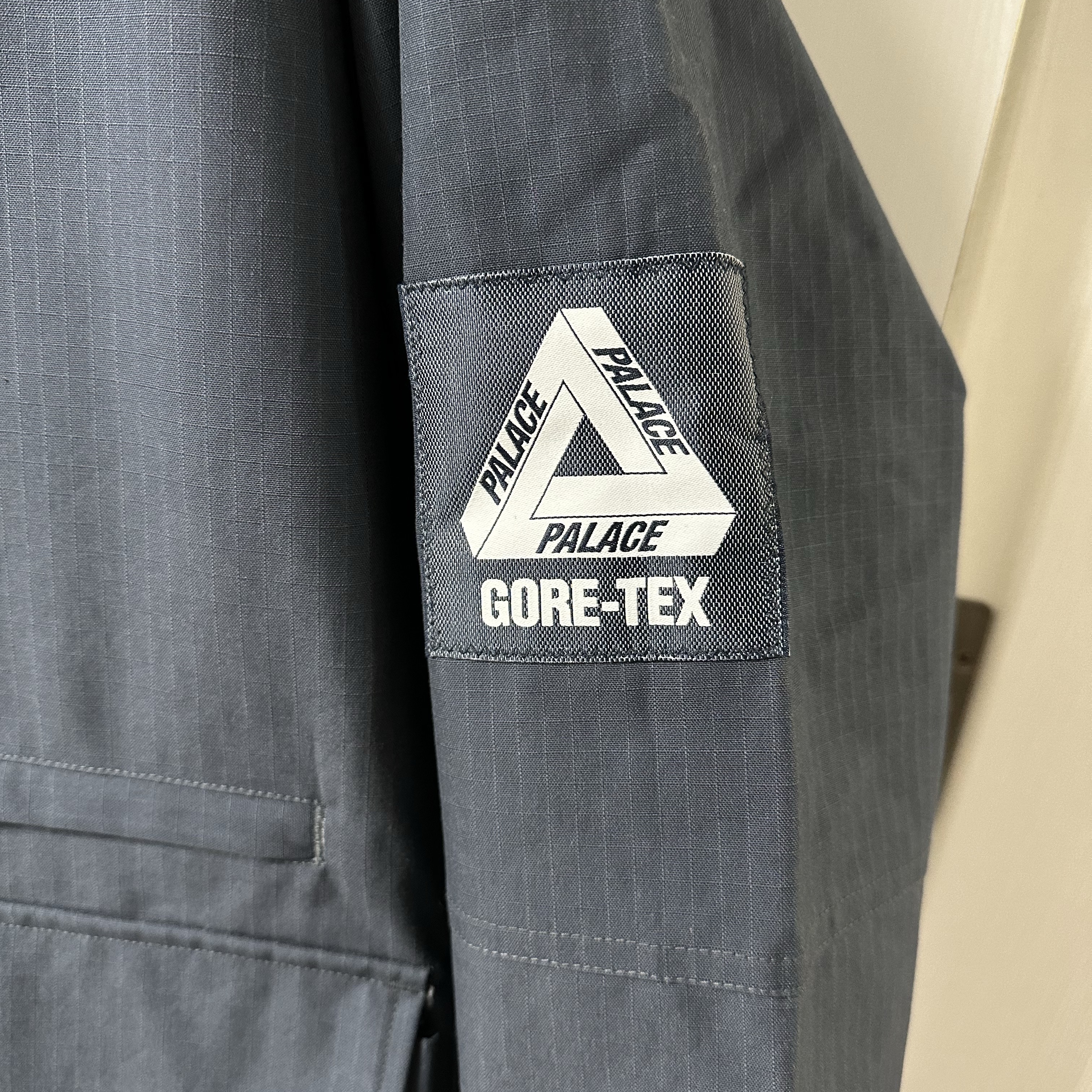 Palace Gore-Tex Cotton RS Jacket Navy - 23FW 착용 스타일 - 1