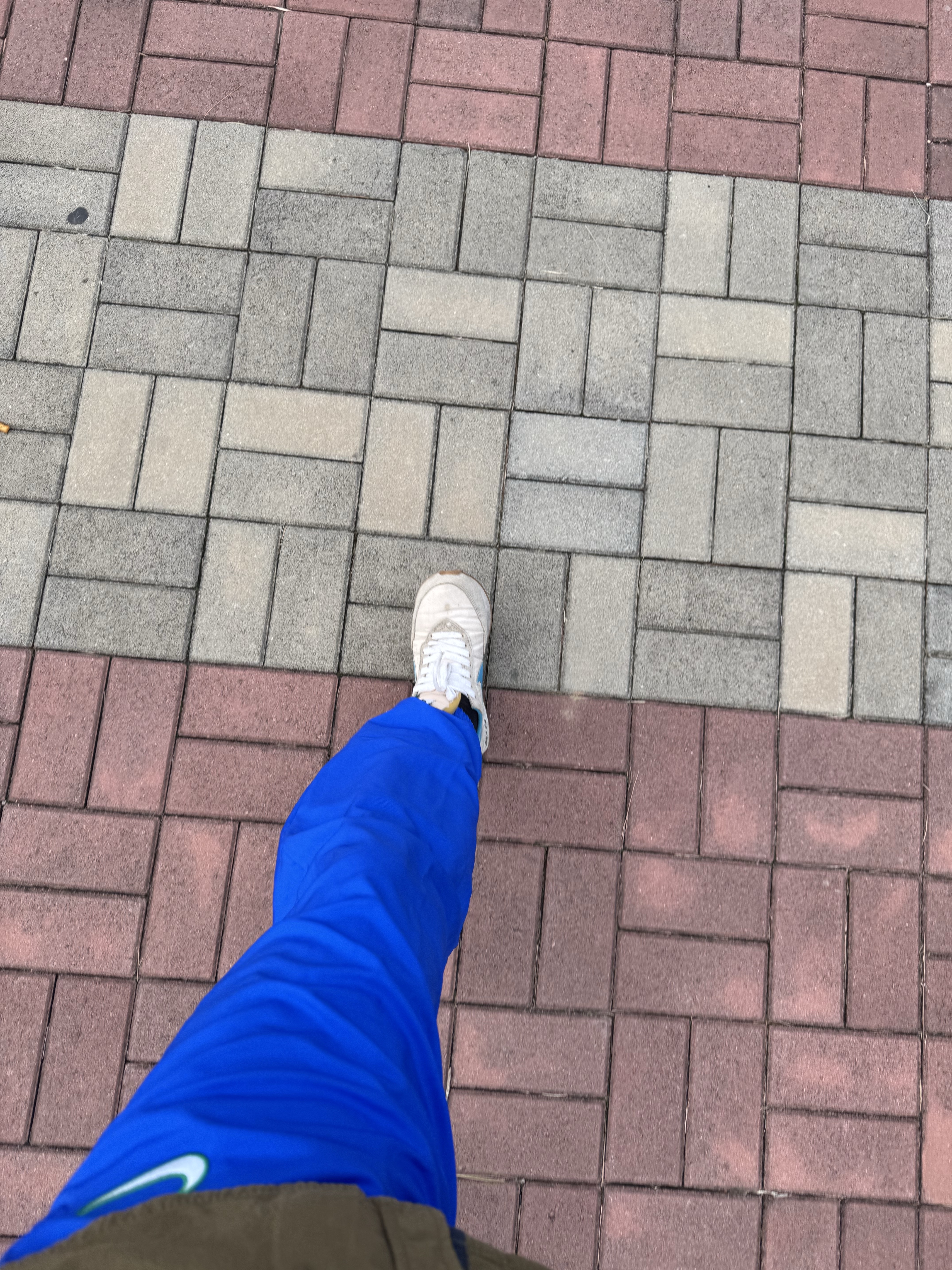 Adidas x Wales Bonner SL 72 Knit Brown, Nike Brazil 1998 Reissue Soccer Replica Track Jacket White (FZ6681-100) 착용 스타일 - 6