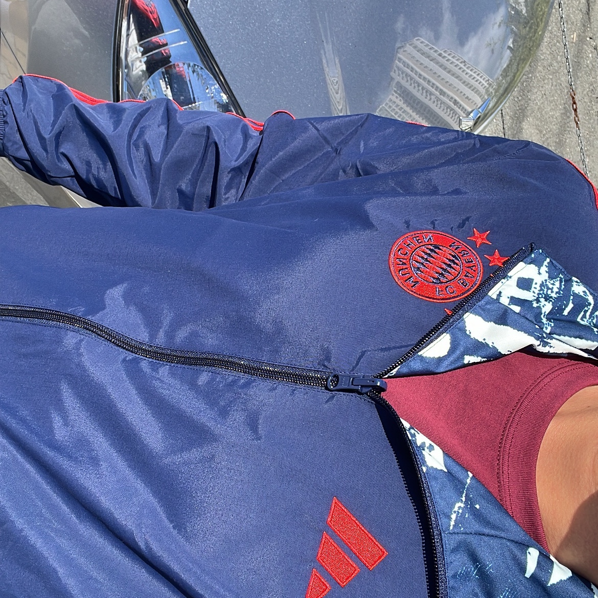 Adidas Bayern Munchen Anthem Jacket Night Indigo - KR Sizing, Adidas Tobacco Pantone Mesa 착용 스타일 - 2