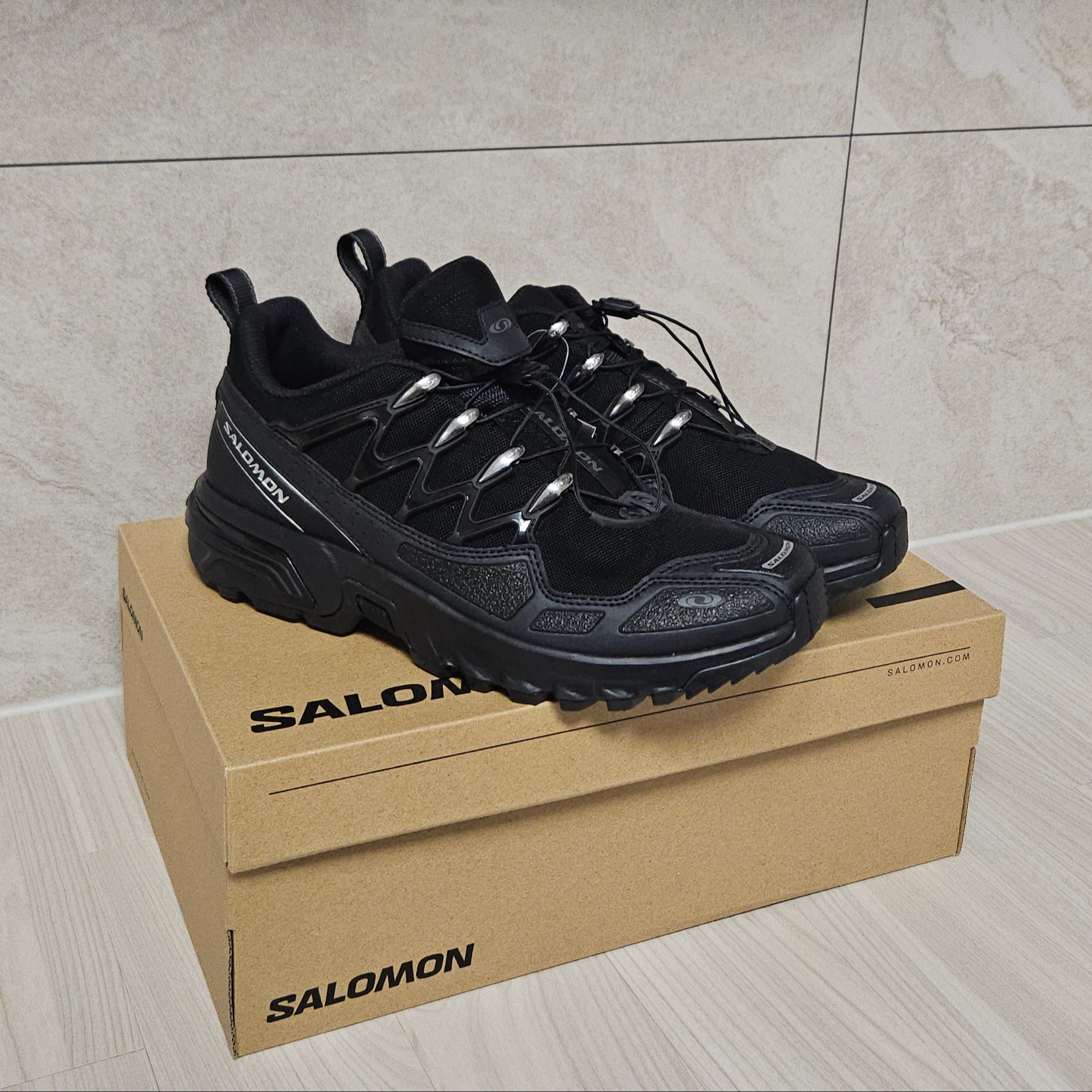 Salomon ACS + Black Silver 착용 스타일