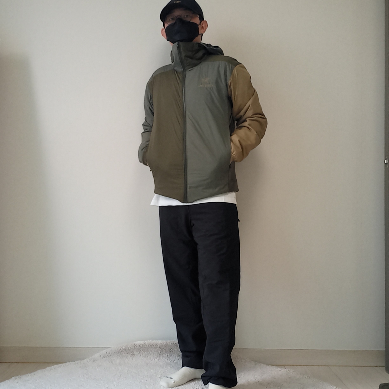 Arc'teryx Small Bird Cap Black, Arc'teryx Atom LT Hoody Tatsu Forage 착용 스타일 - 2
