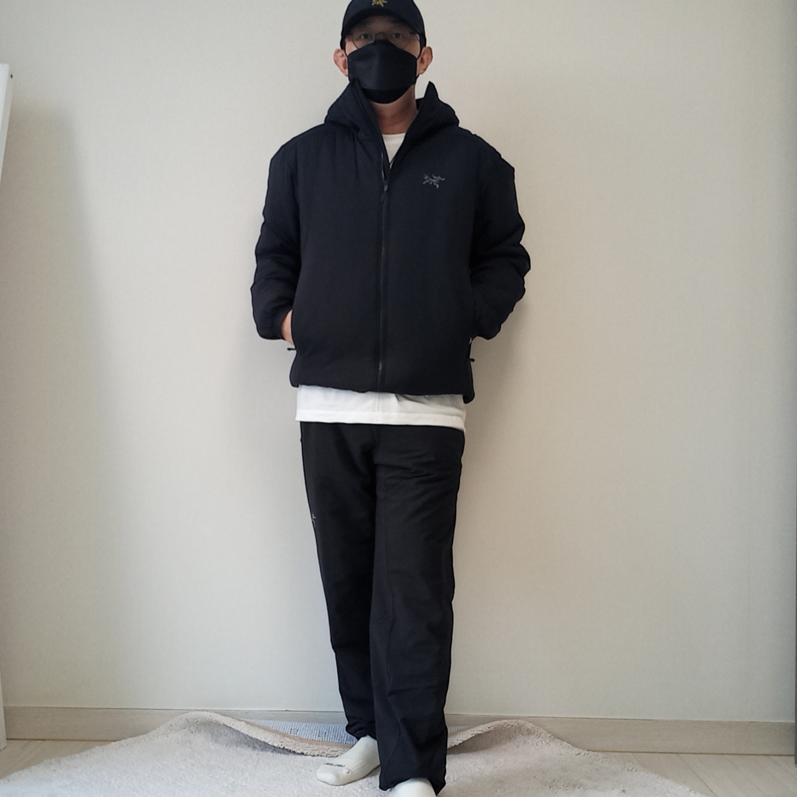 Arc'teryx Small Bird Cap Black, Arc'teryx Atom Heavyweight Hoody Black 착용 스타일 - 4