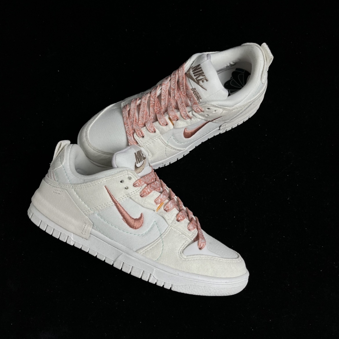 (W) Nike Dunk Low Disrupt 2 Pale Ivory Sail 착용 스타일 - 2
