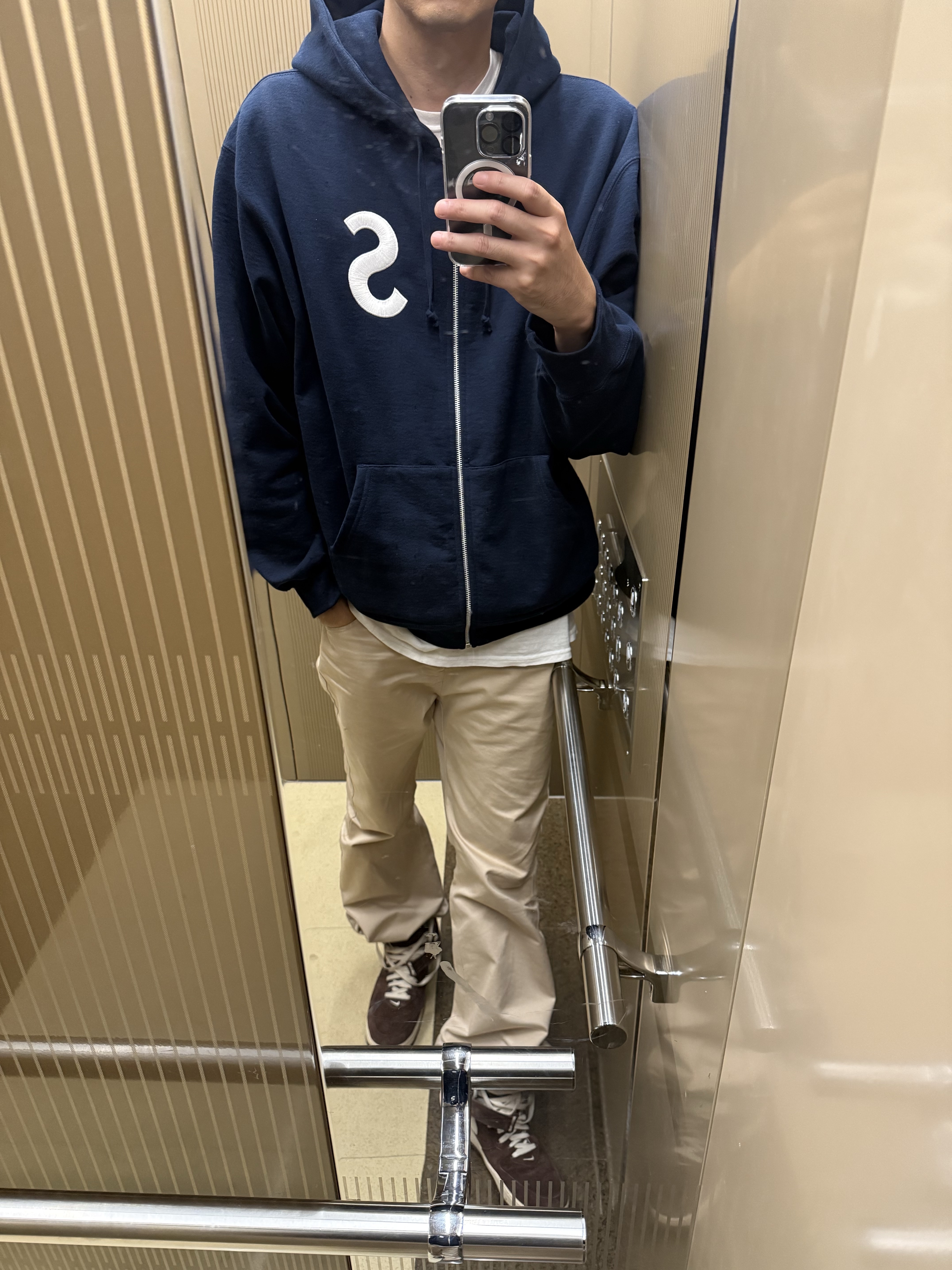 Supreme S Logo Zip Up Hooded Sweatshirt Navy - 24FW, Supreme Hanes Tagless T-Shirt White (3 Pack) 착용 스타일
