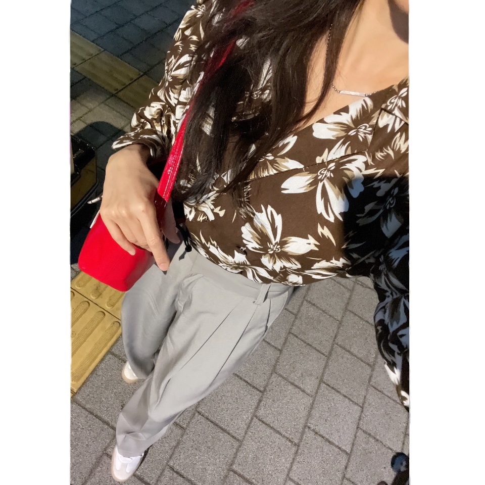 Der Koffer Candy Enamel Bag Red, (W) Adidas Sambae Cloud White Better Scarlet 착용 스타일
