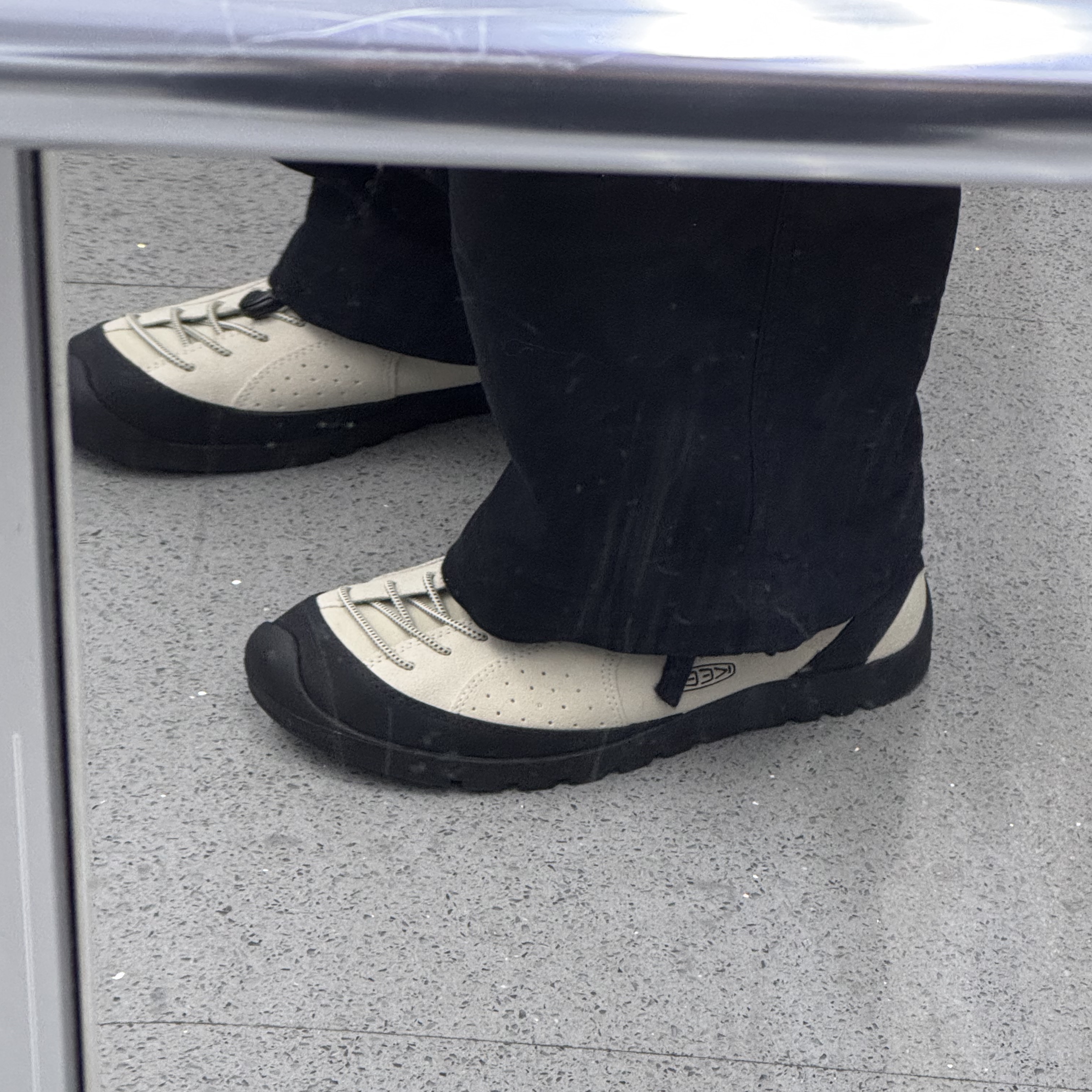 (W) Keen Jasper Rocks SP Sneaker Birch Black 착용 스타일
