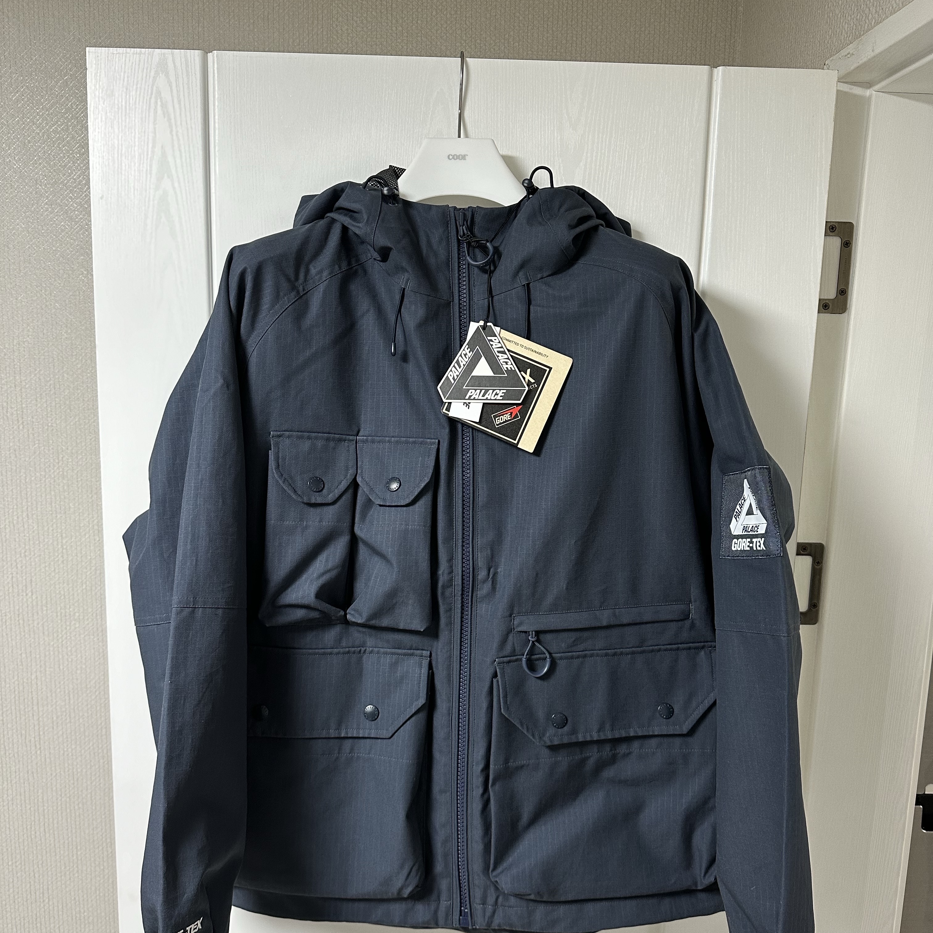 Palace Gore-Tex Cotton RS Jacket Navy - 23FW 착용 스타일 - 2