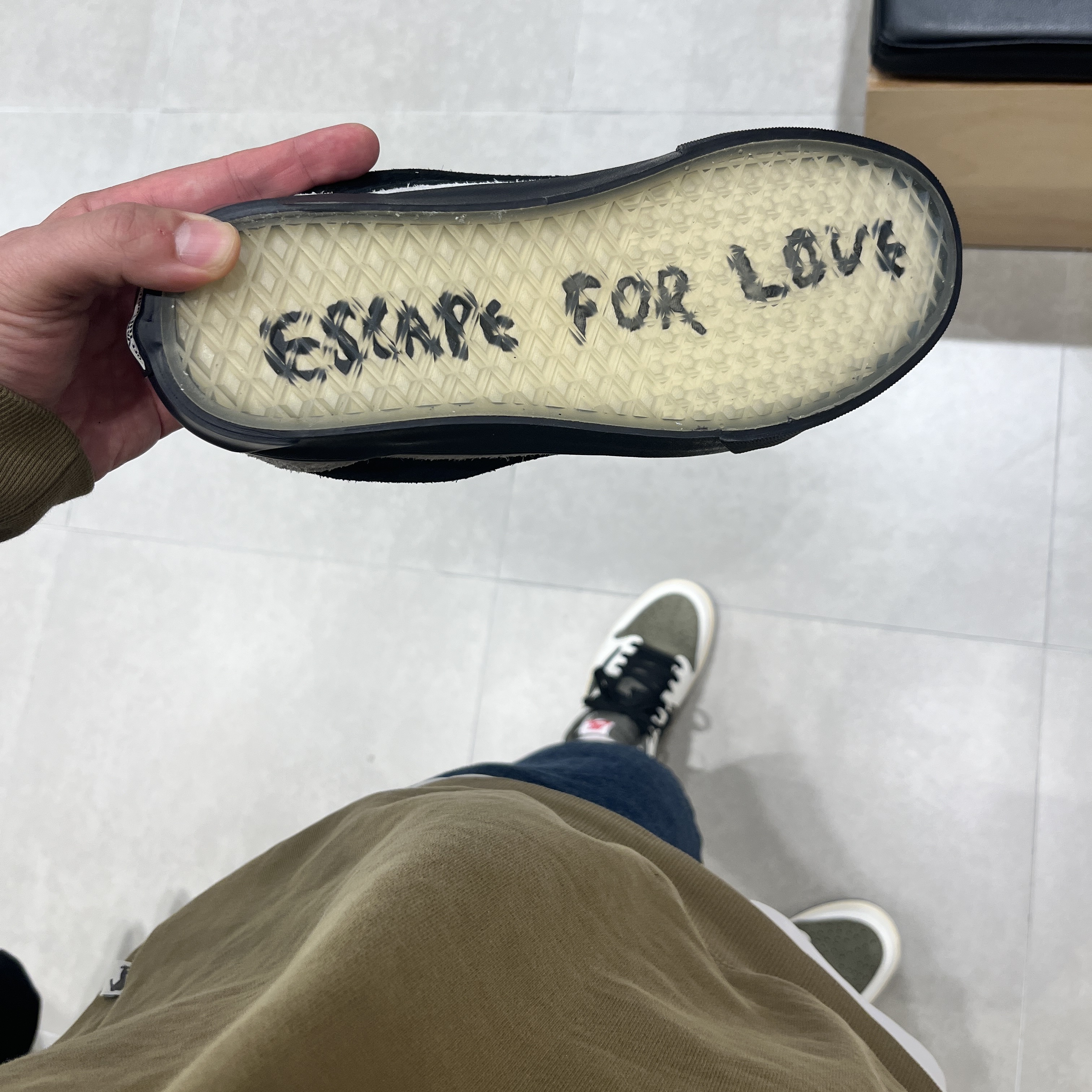 Jordan 1 x Travis Scott Retro Low OG SP Reverse Olive, Supreme x Nike Denim Short Indigo - 24SS 착용 스타일 - 7