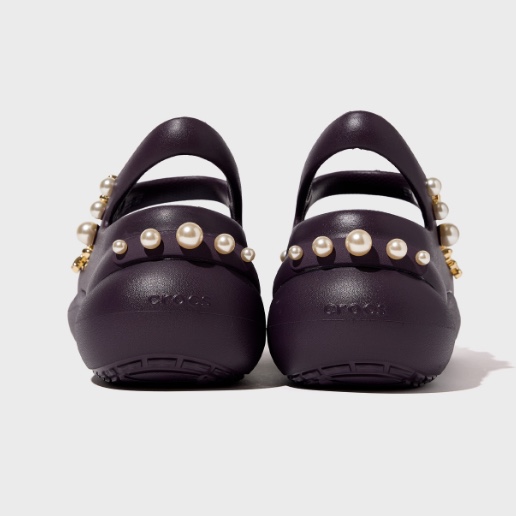 (W) Crocs Phaedra Embellished Currant 착용 스타일 - 4
