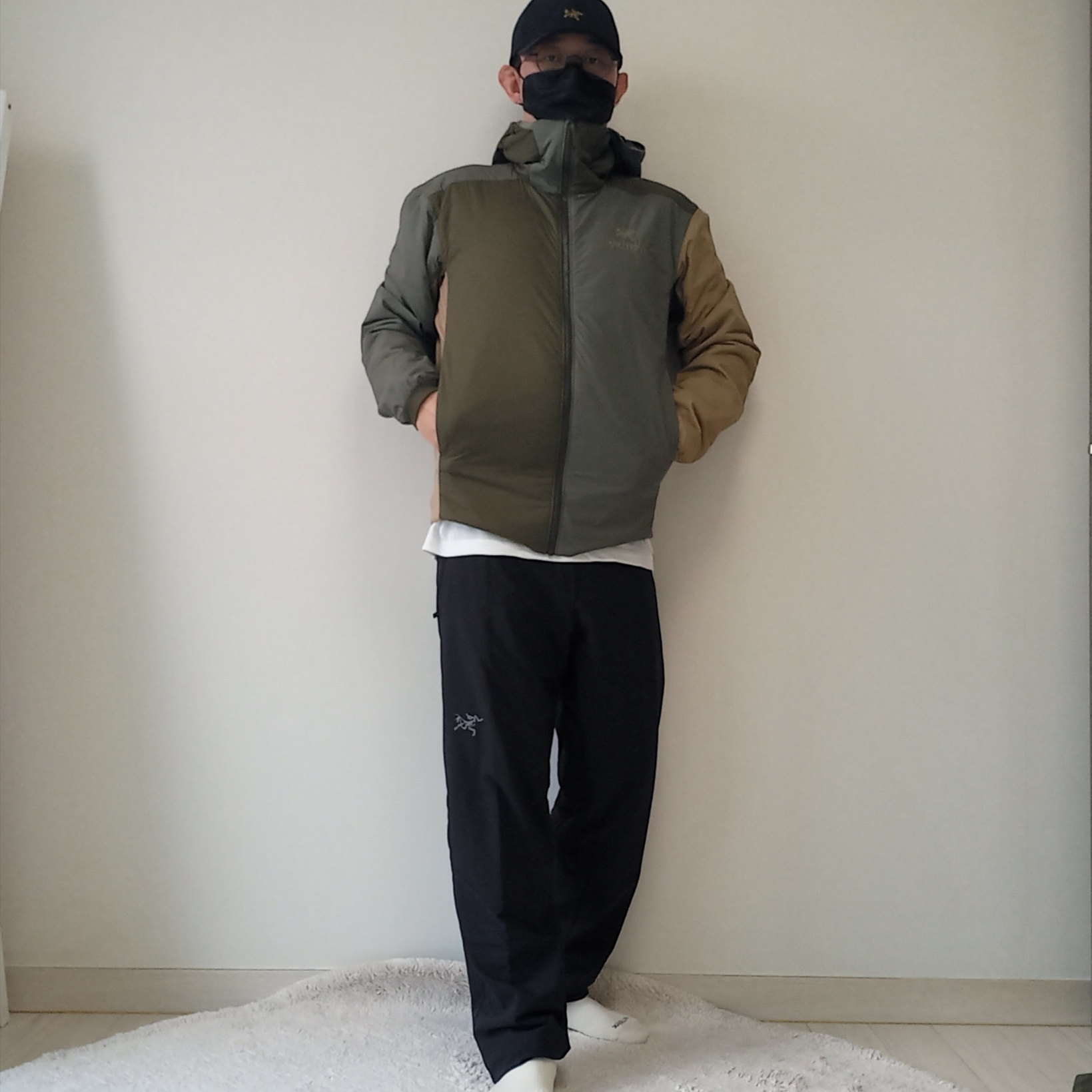 Arc'teryx Small Bird Cap Black, Arc'teryx Atom LT Hoody Tatsu Forage 착용 스타일 - 1