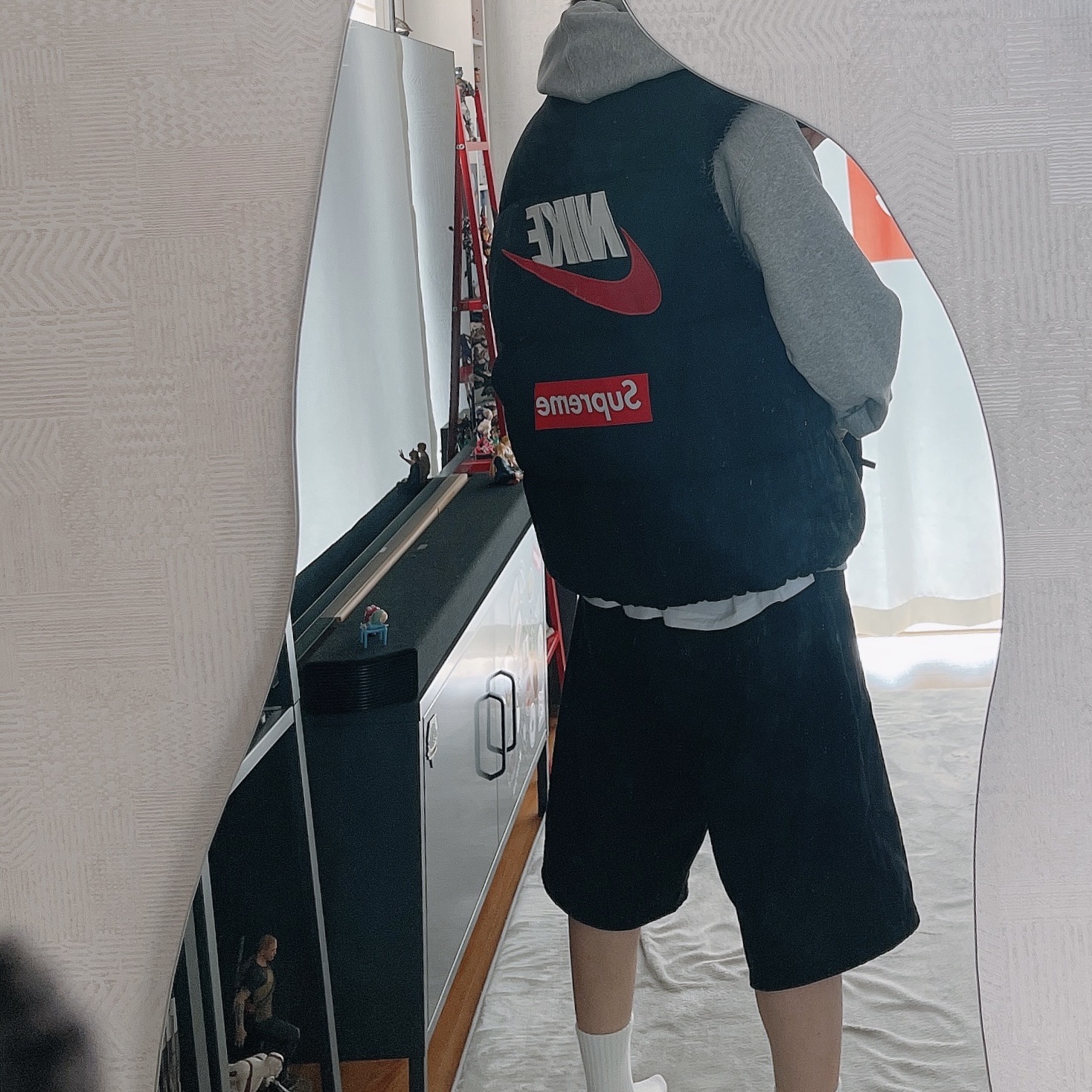 Supreme Washed Chino Twill Camp Cap Black, Supreme Small Box Drawcord Hooded Sweatshirt Heather Grey - 23FW 착용 스타일 - 2
