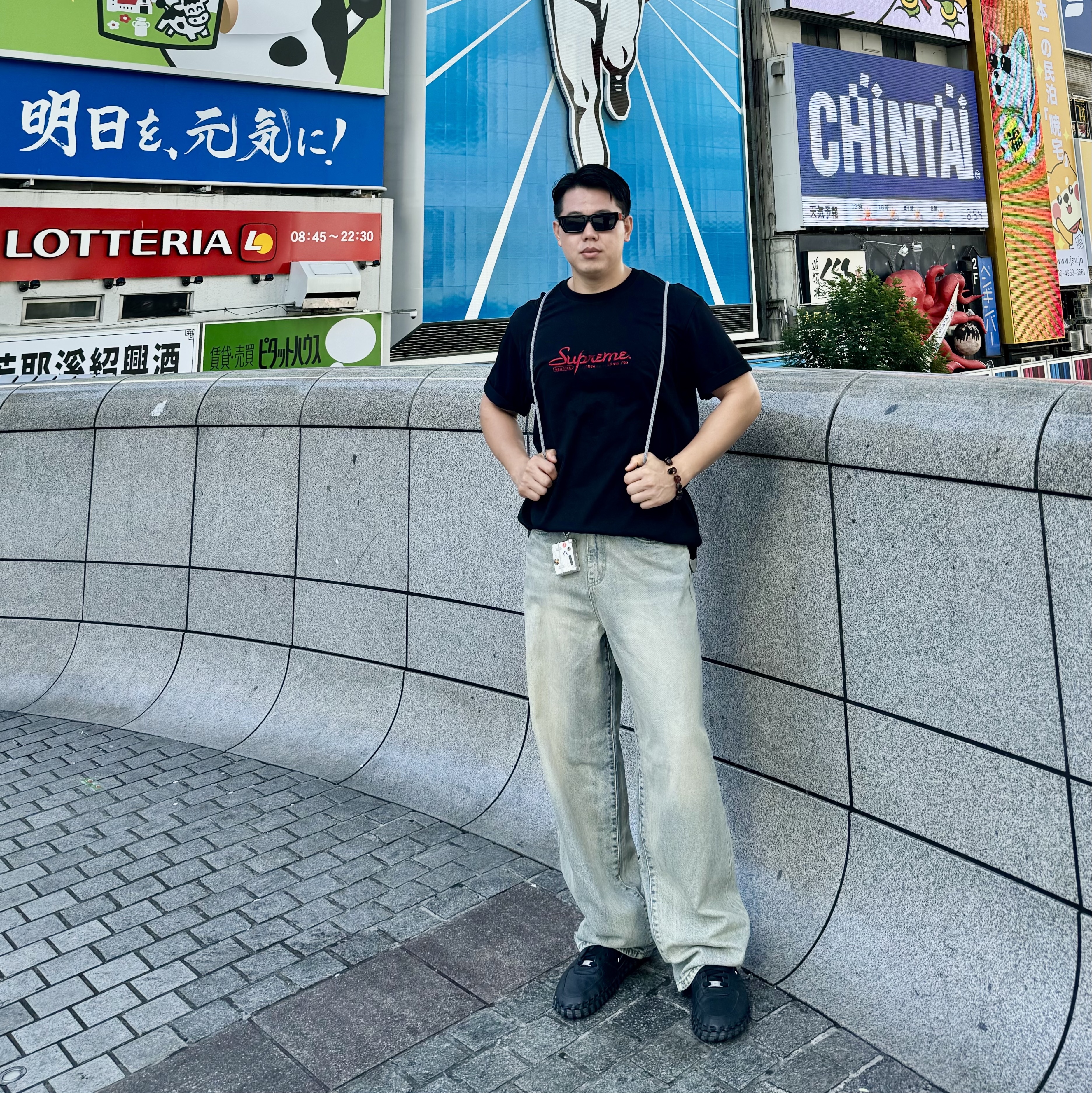 Supreme Contact S/S Top Black - 24SS, Nike x Jacquemus J Force 1 Low LX SP Black 착용 스타일
