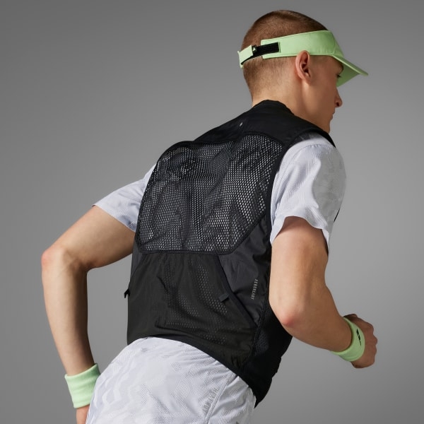 Adidas Ultimate Pocket Vest Black - US Sizing 착용 스타일 - 2