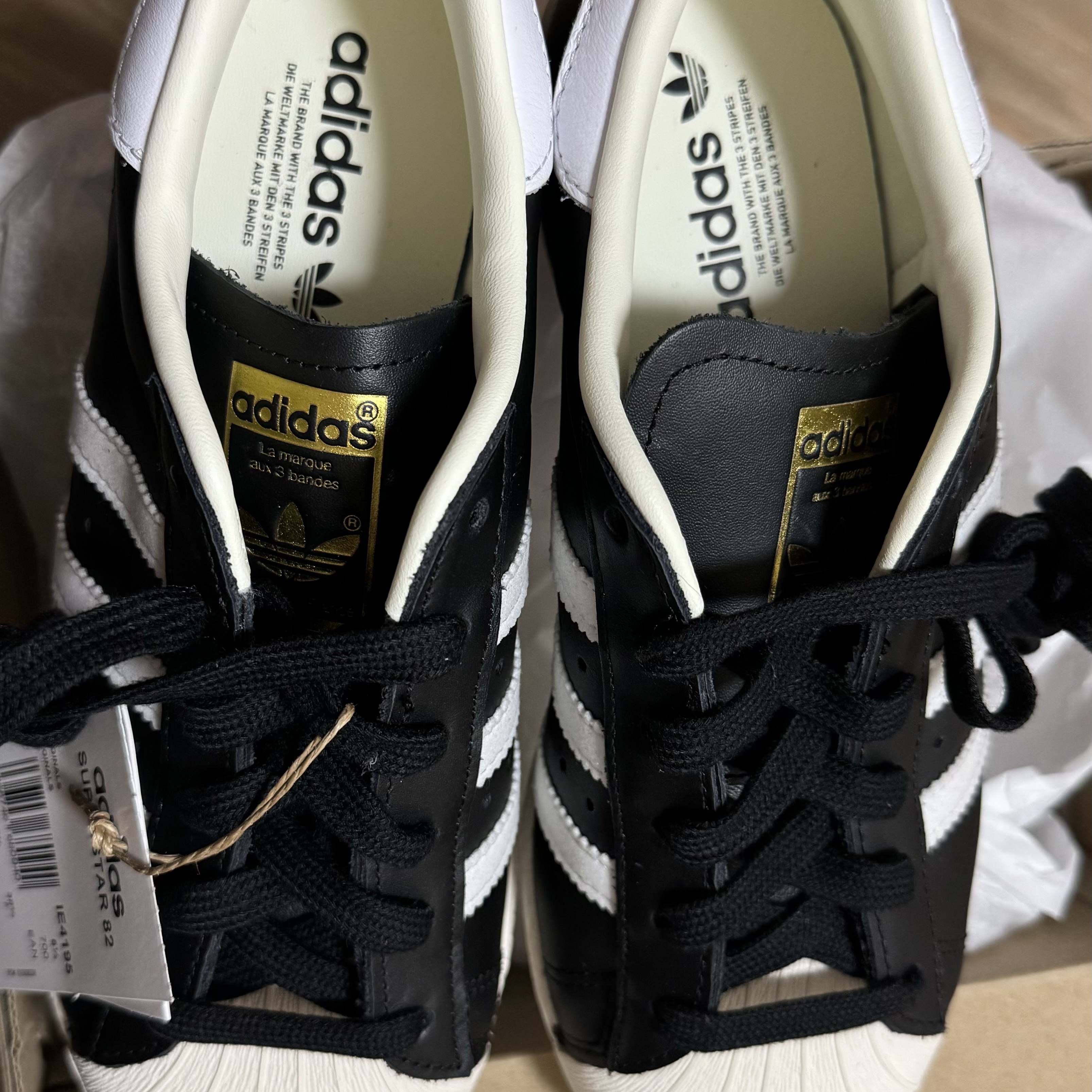Adidas Superstar 82 FI Core Black 착용 스타일 - 6