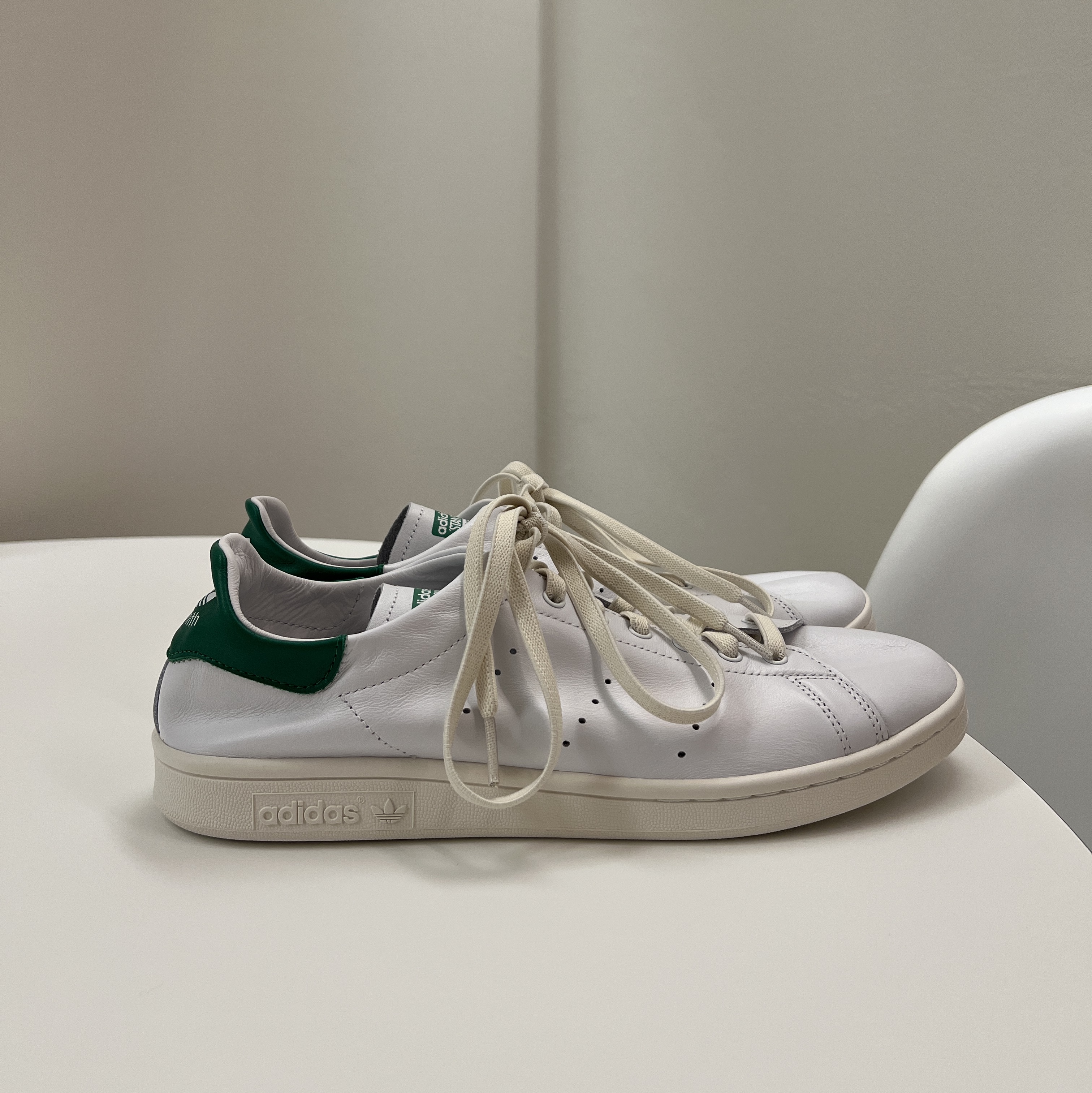 Adidas Stan Smith Decon Cloud White Green 착용 스타일