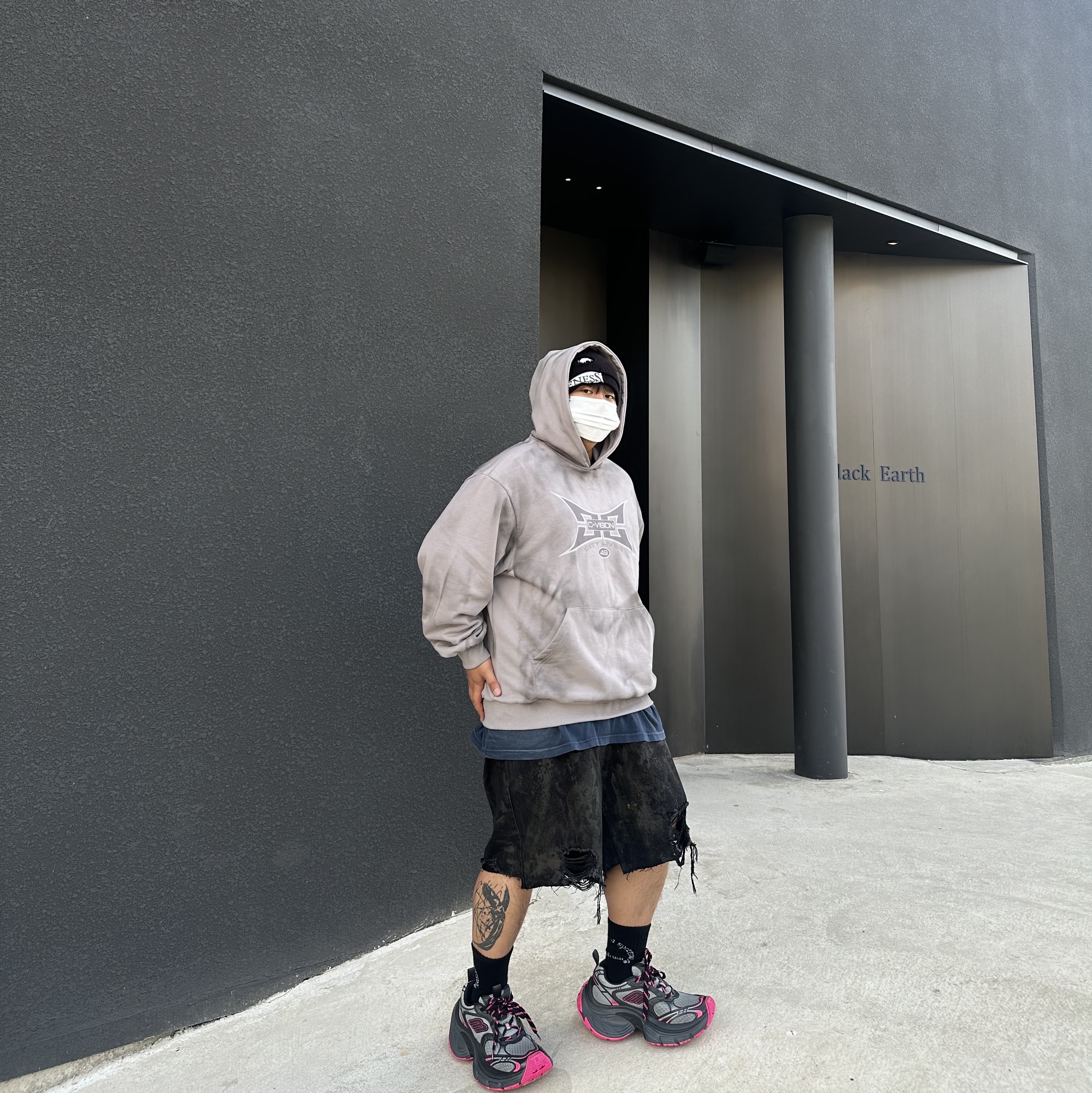 Civision by CSC City Live 49 Hoodie Dirty Grey, [KREAM 단독] Resurrection13 Layered damage beanie Black 착용 스타일