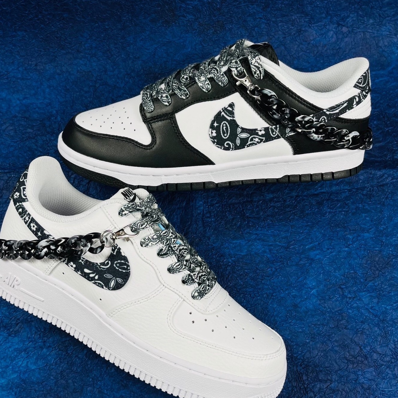 (W) Nike Dunk Low Essential Black Paisley 착용 스타일 - 2
