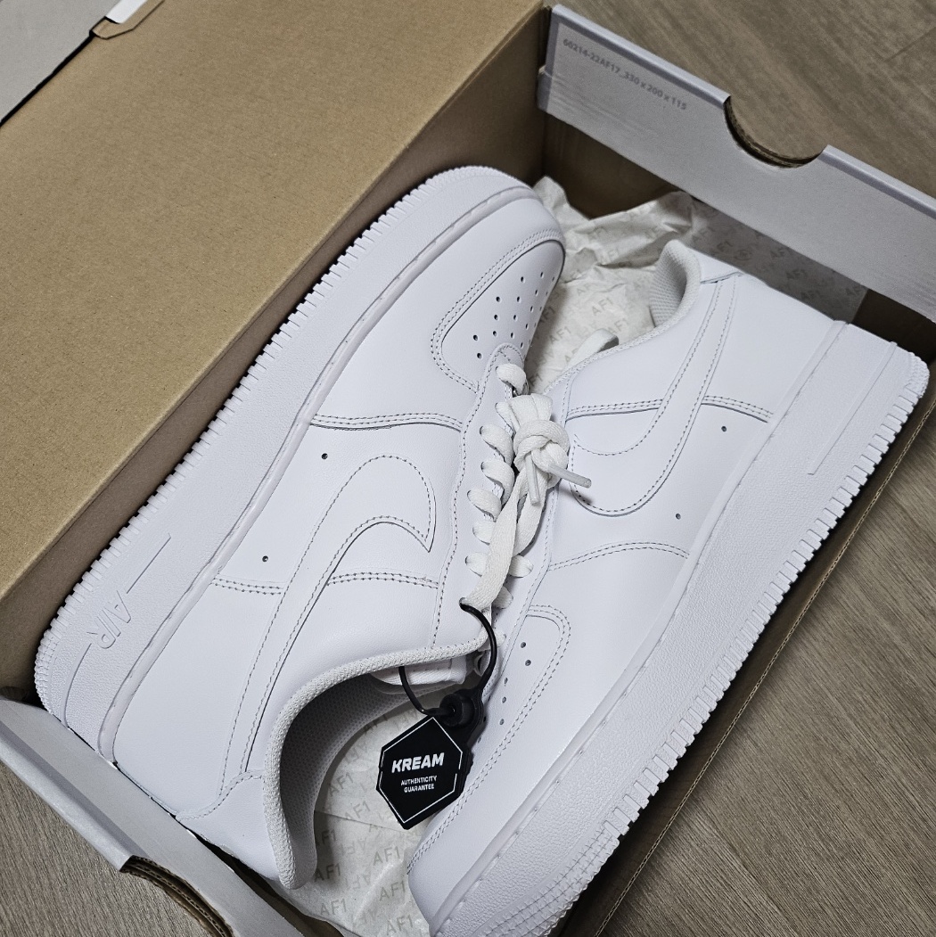Nike Air Force 1 '07 Low White 착용 스타일