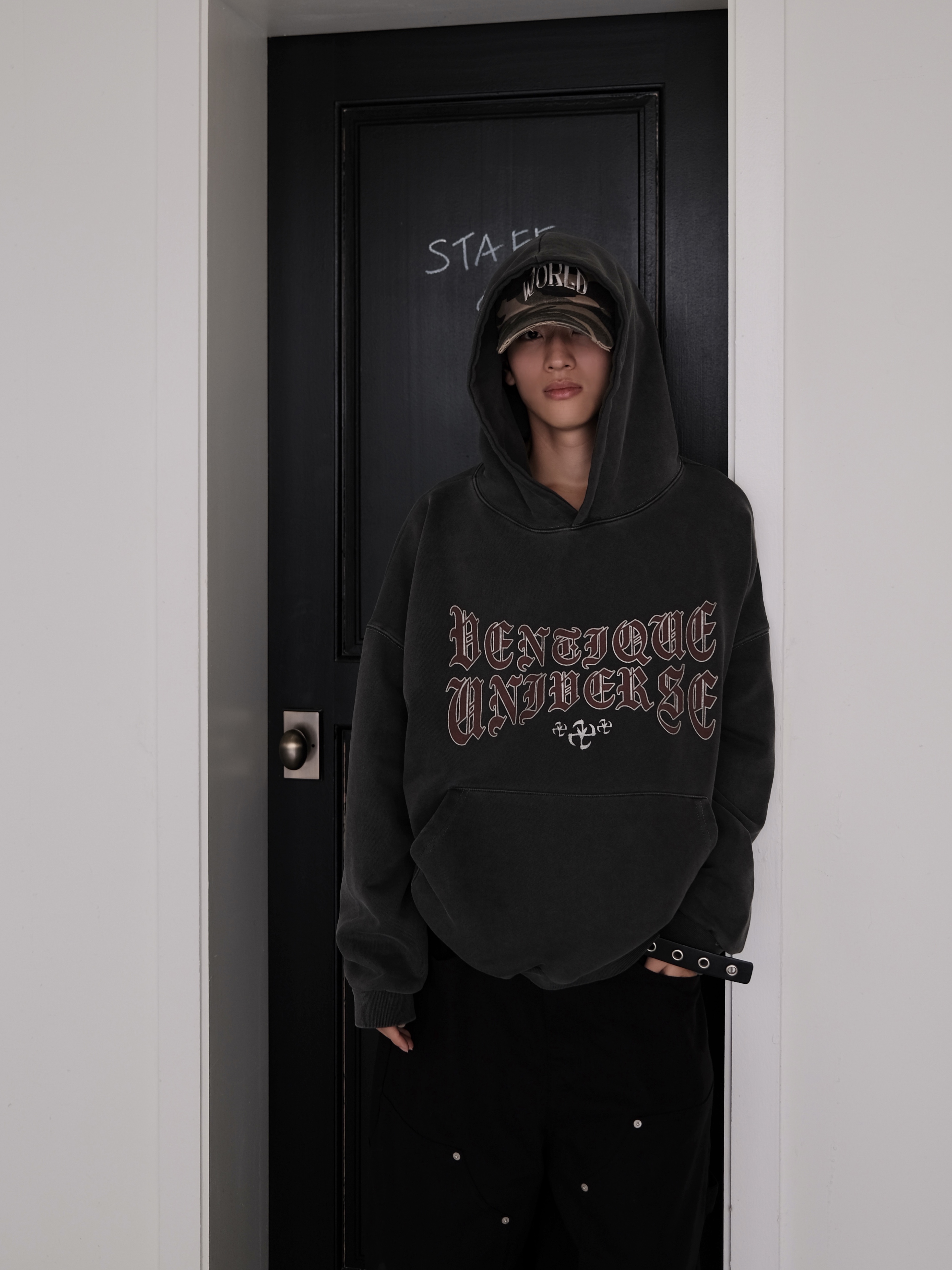 Converse x Drkshdw Turbowpn Black Cream 착용 스타일 - 3