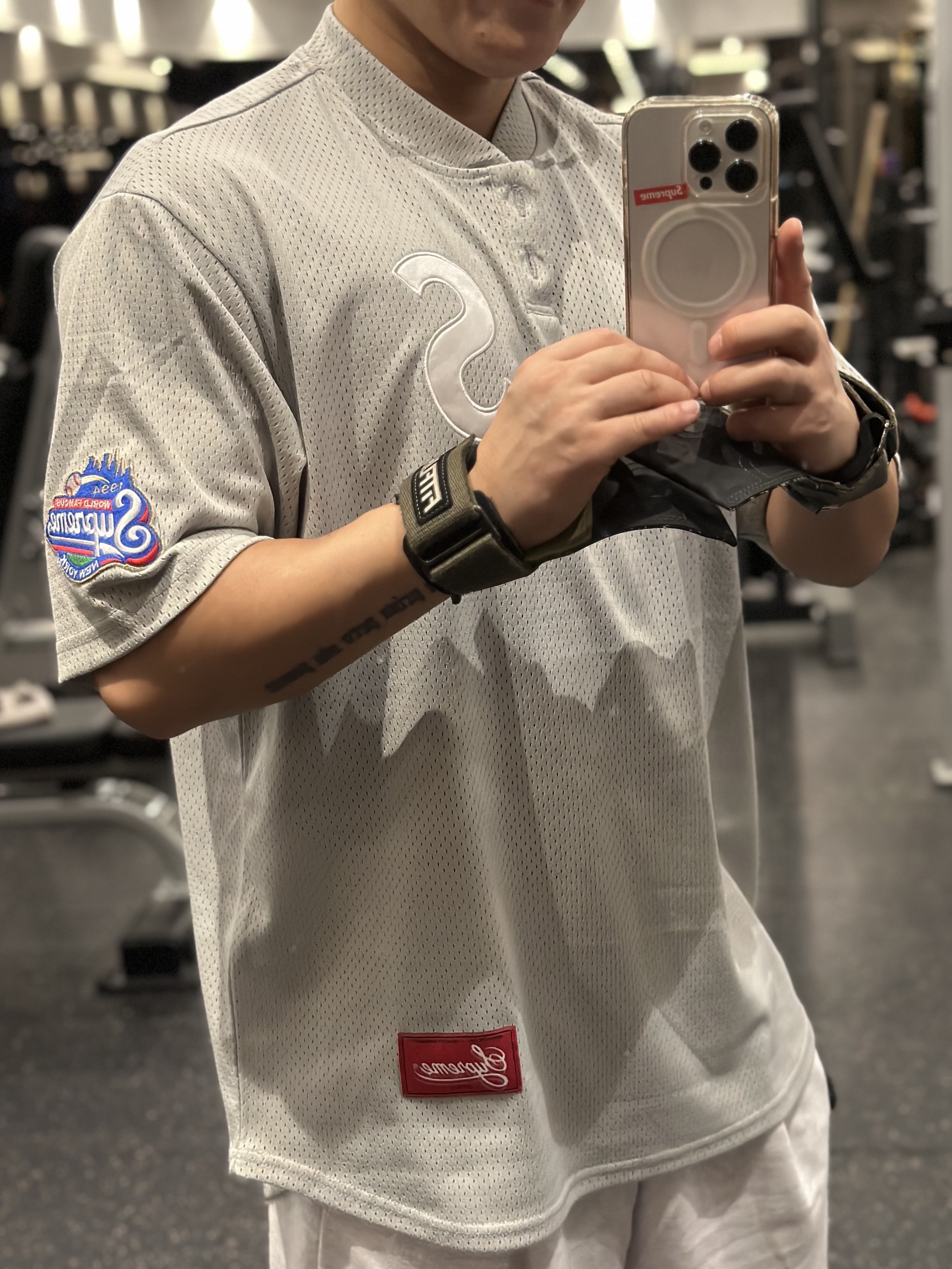 Supreme S Logo Baseball Henley Grey - 24FW 착용 스타일