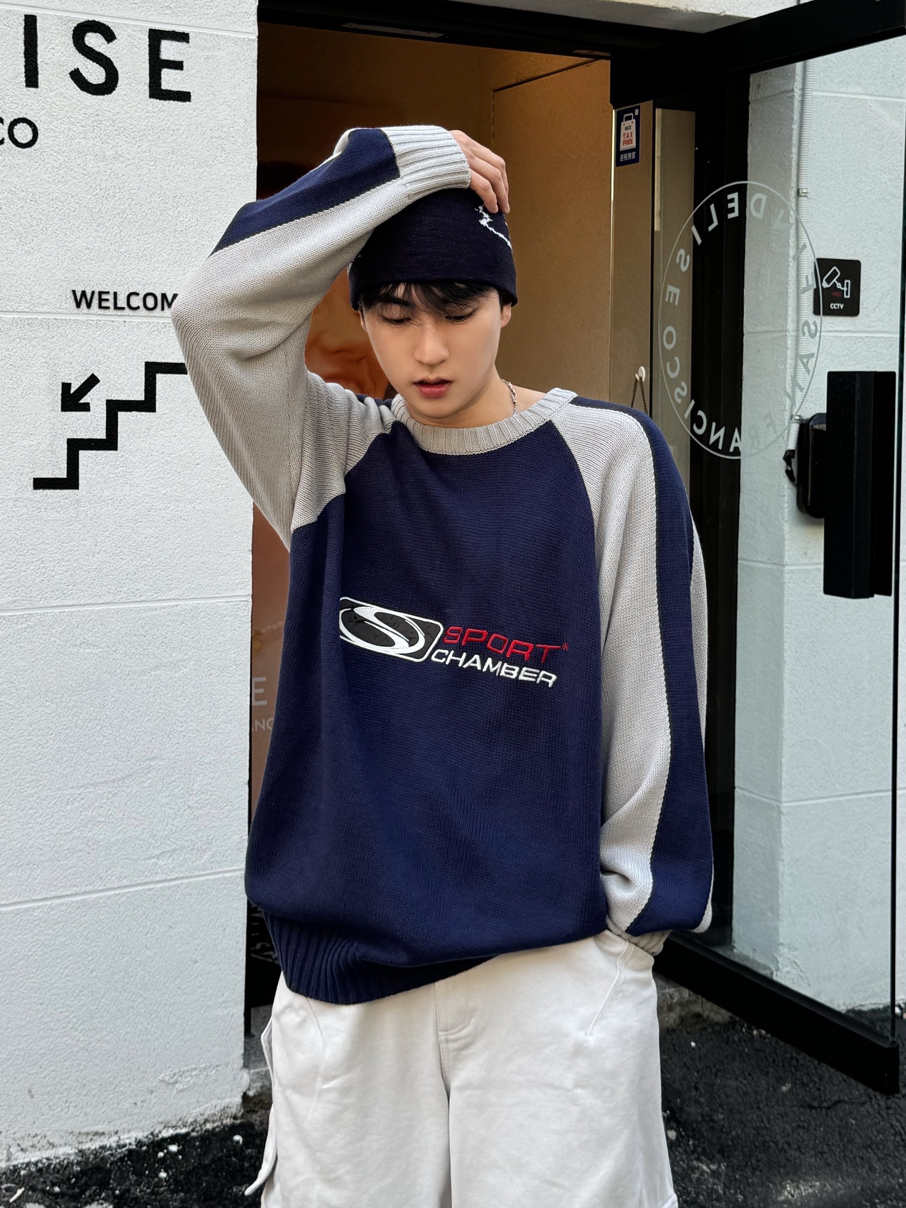SPORT CHAMBER SC Flash Raglan Sweater Navy 착용 스타일