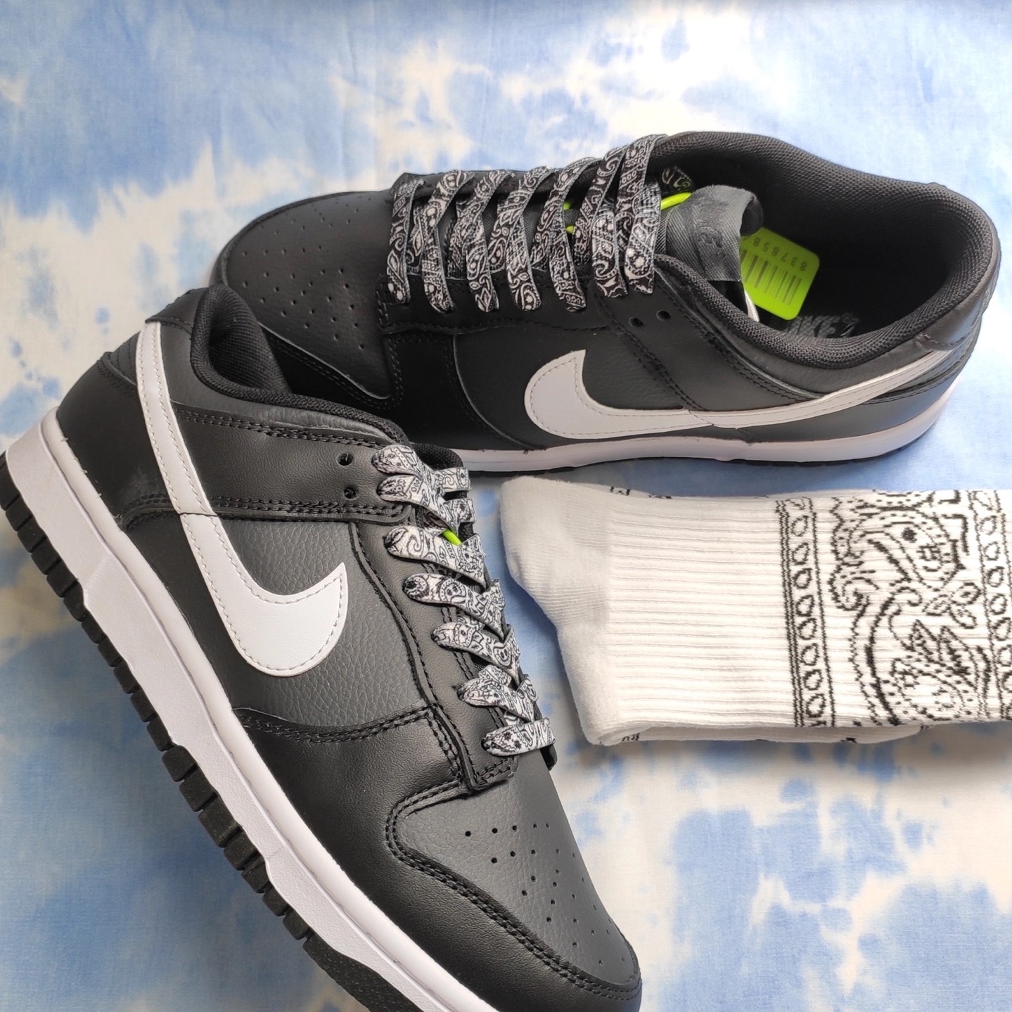 (GS) Nike Dunk Low Black White 착용 스타일 - 1
