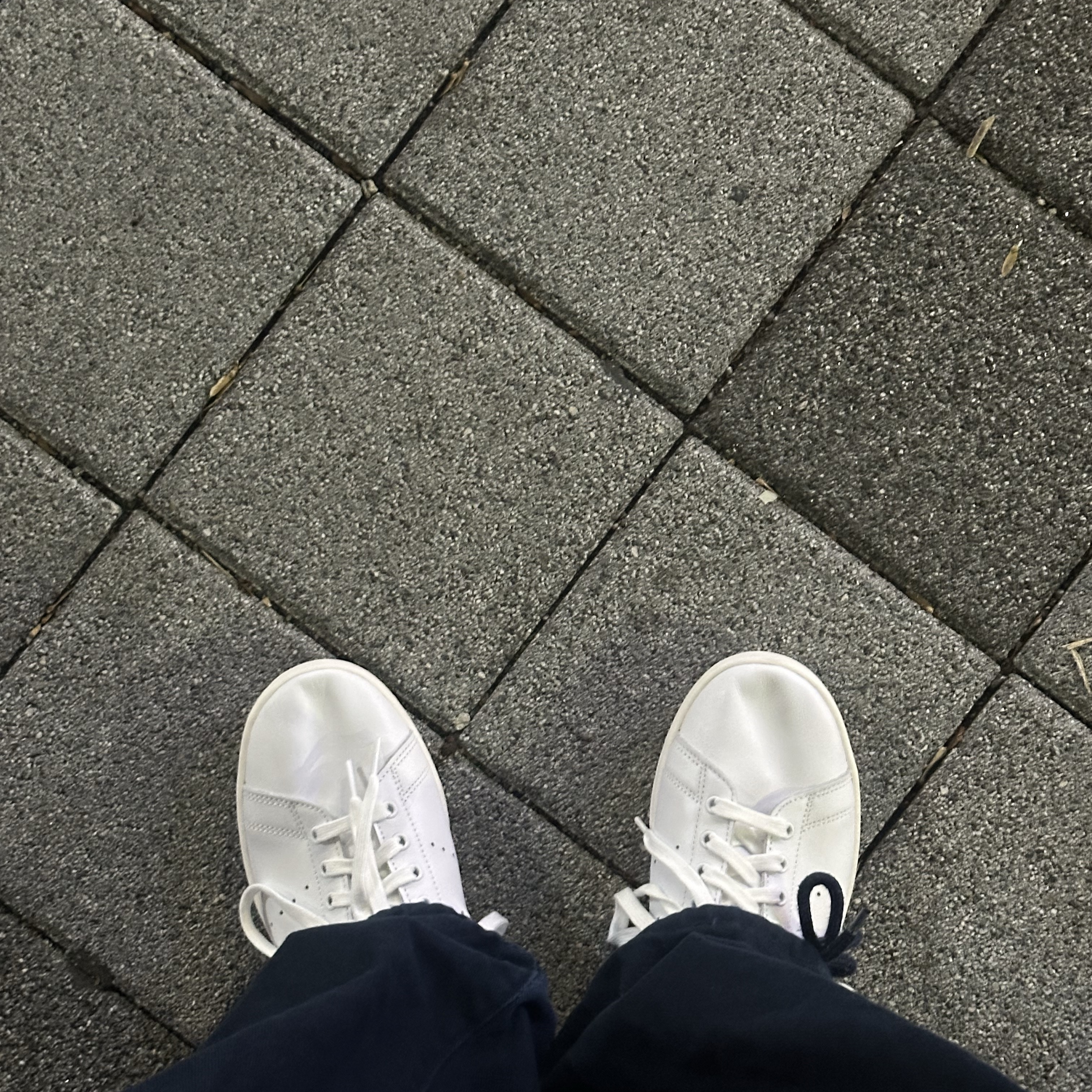 Adidas Stan Smith Decon Cloud White Green 착용 스타일